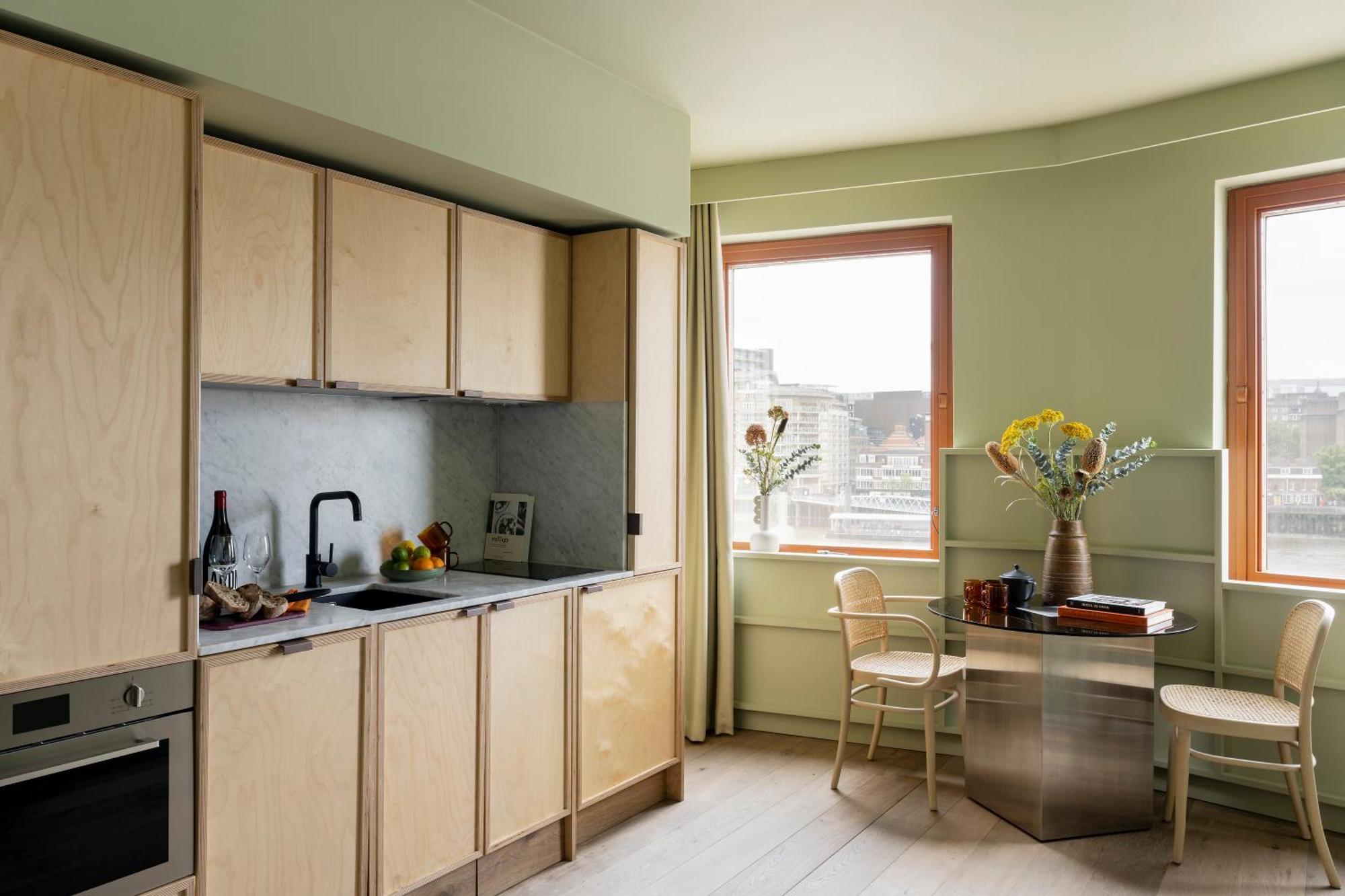 Hotel Locke At Broken Wharf London