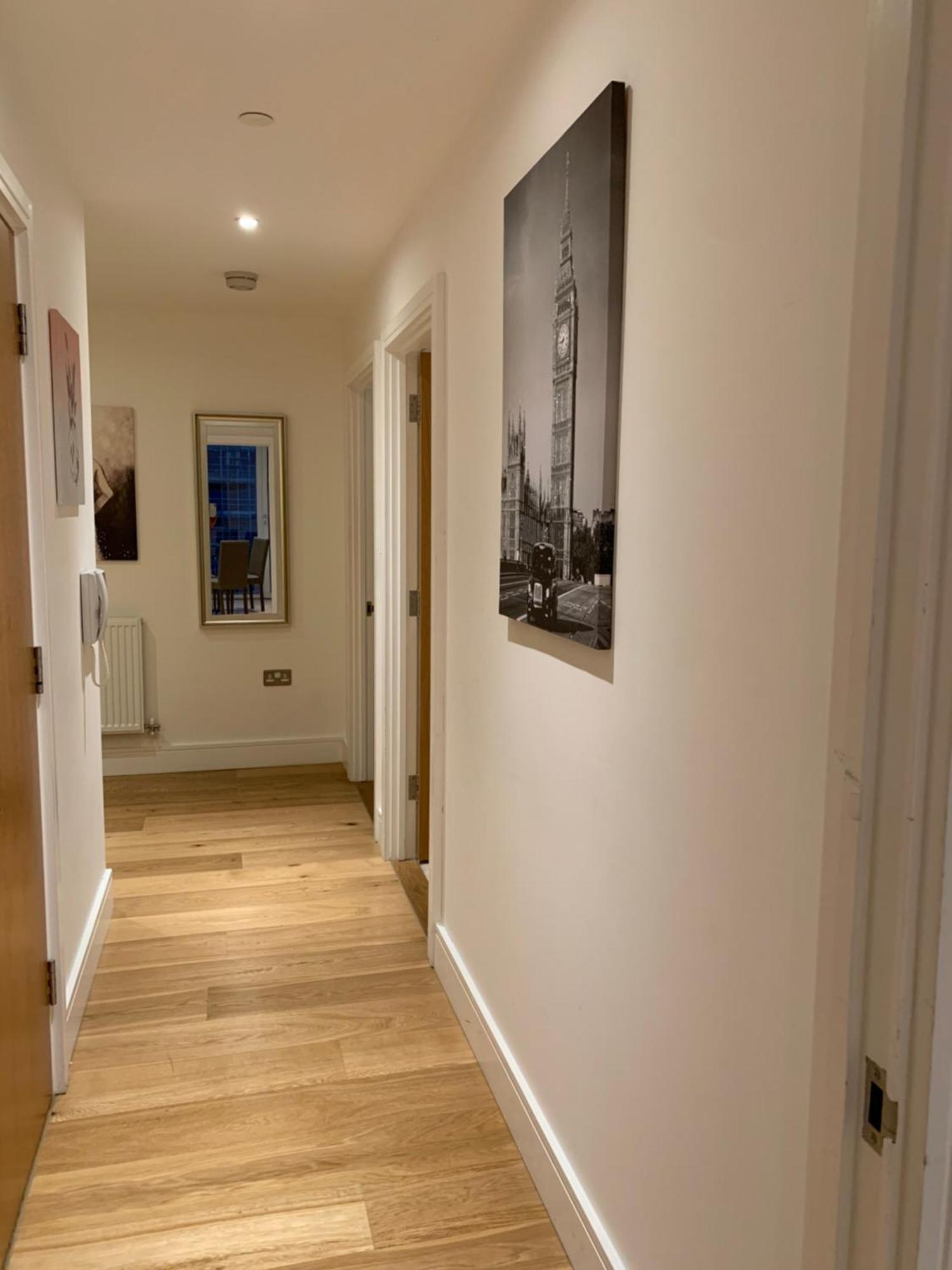 Apartment Dockland Excel 2 Bedroom London