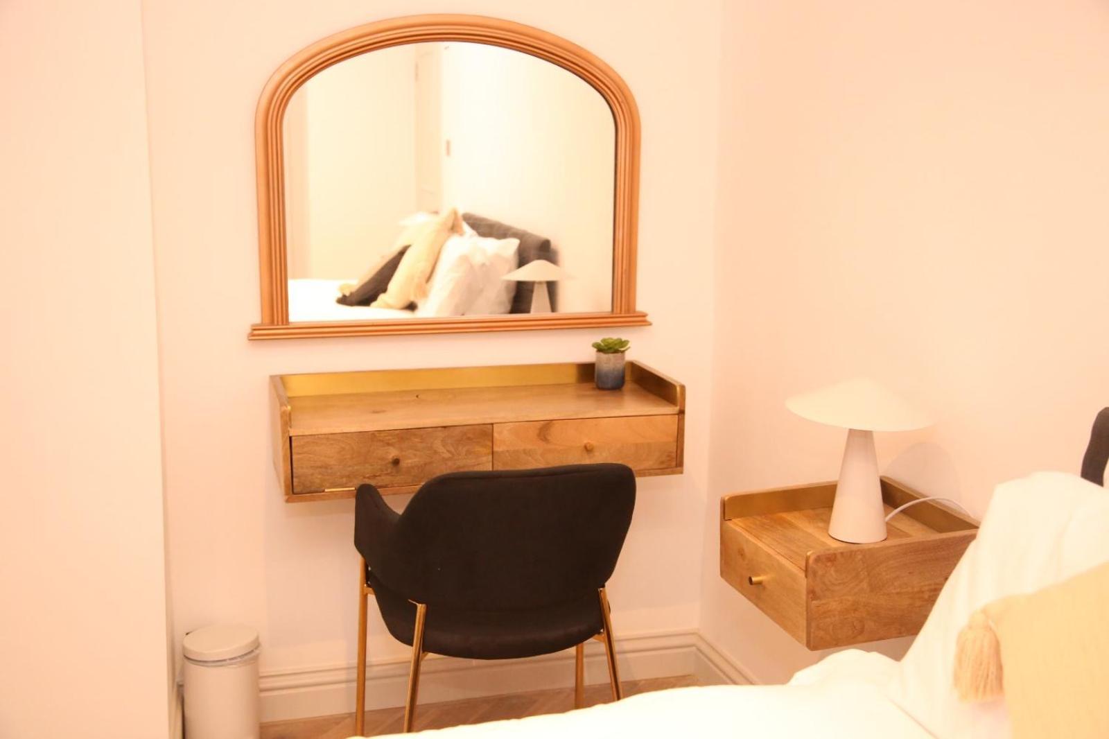 Star Edgware Road 2-bed Haven London