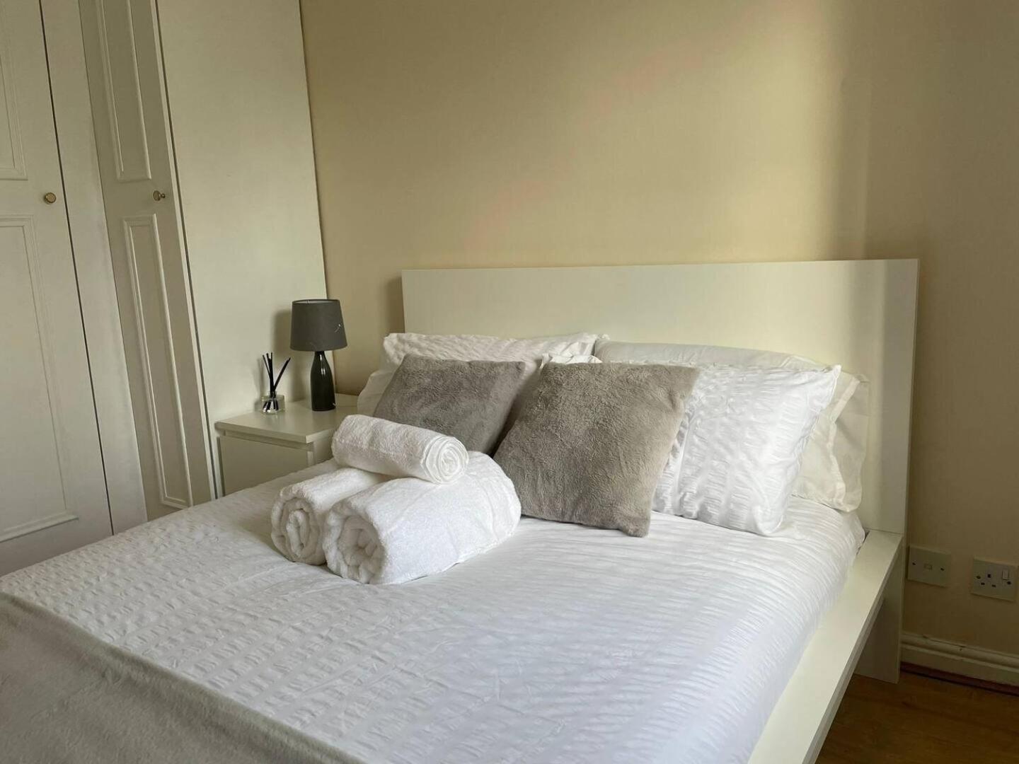 4min Walk Uni Of East 1br * Londres
