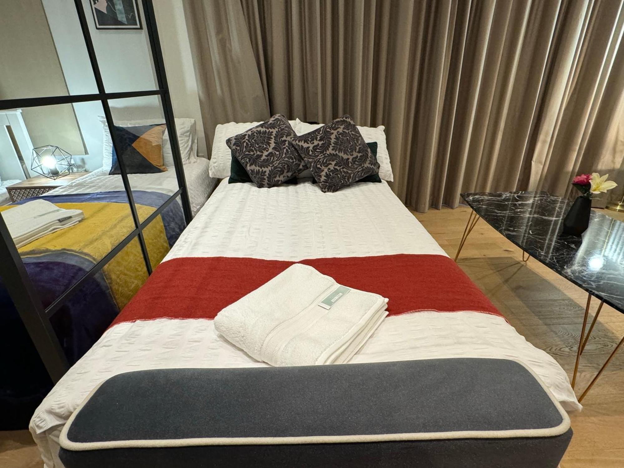 Apartment Amazing Cosy Apartment, Next To O2 Arena And Close To Excel, Secure Parking London