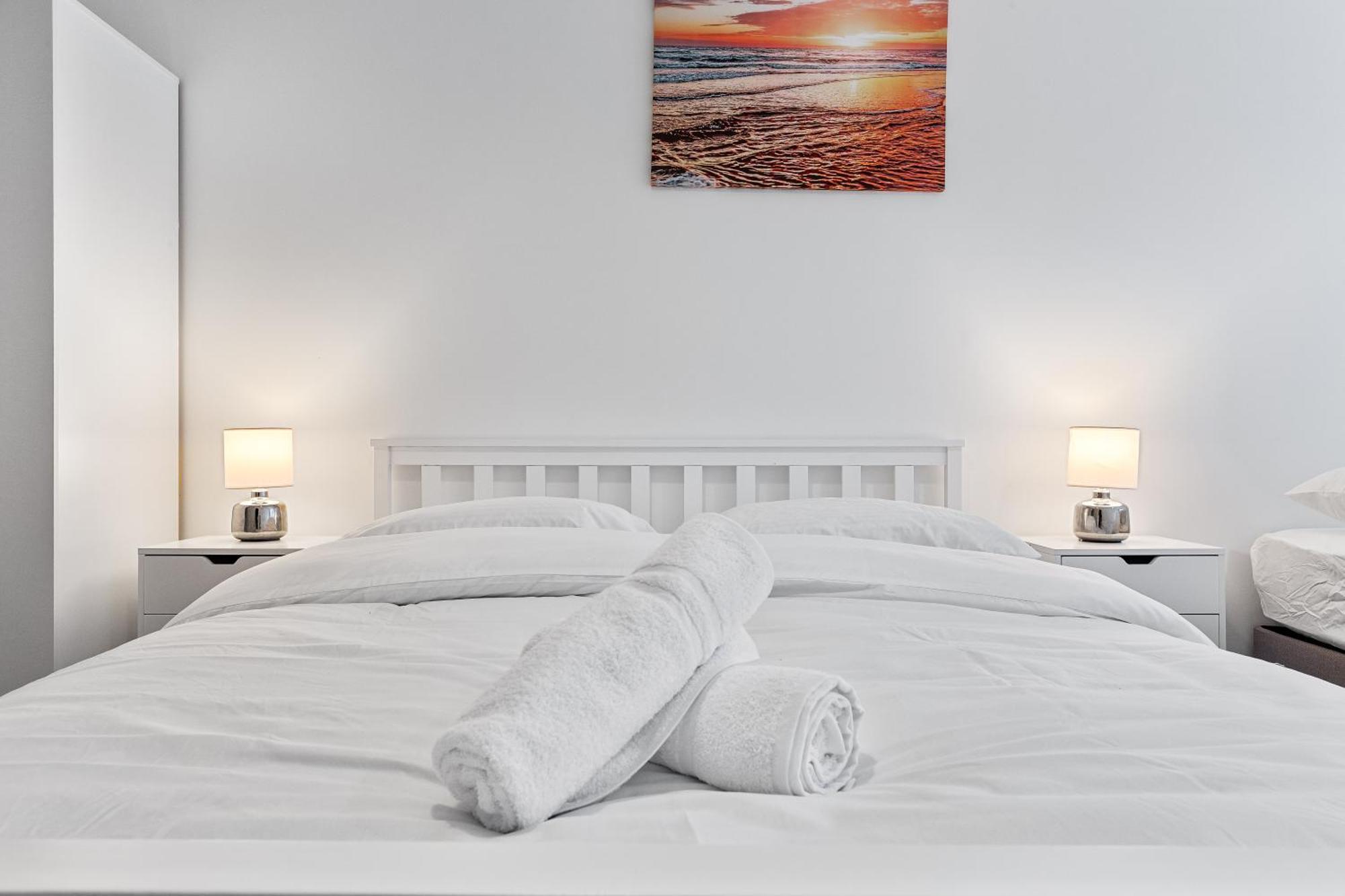Spacious Sleep 14 1 Min From Tooting Station Mr3 * London