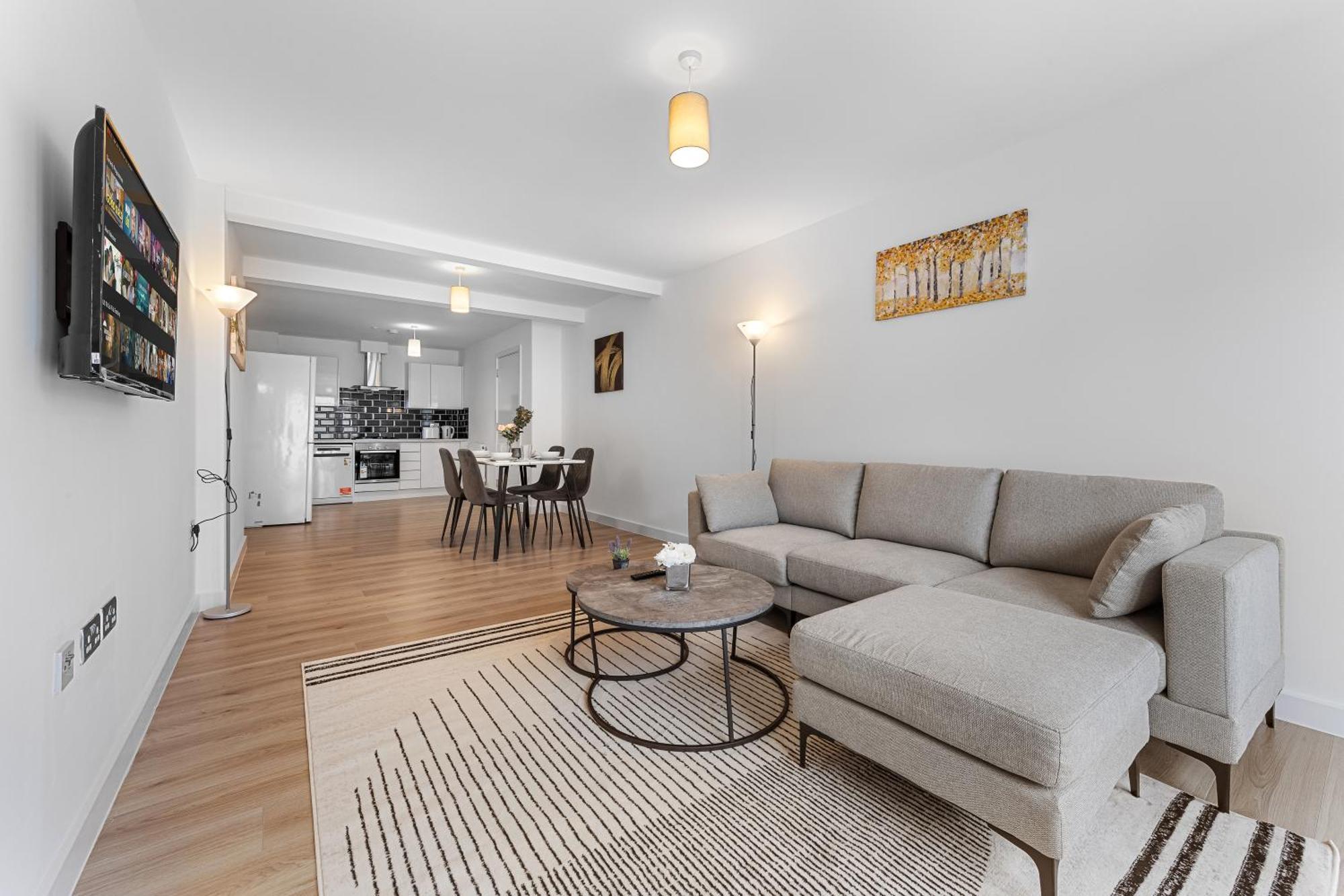 Spacious Sleep 14 1 Min From Tooting Station Mr3 * London