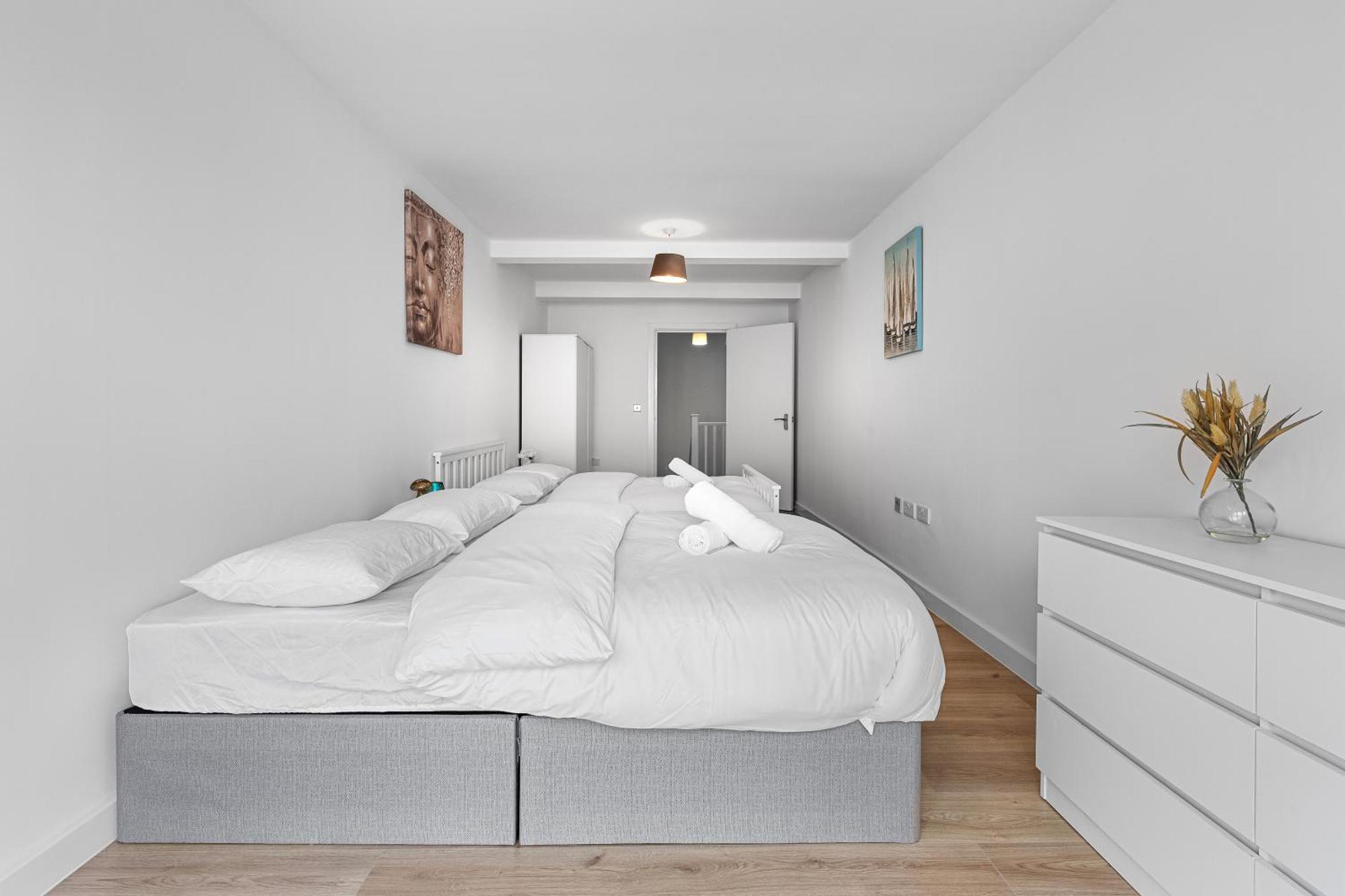 Apartamento Spacious Sleep 14 1 Min From Tooting Station Mr3