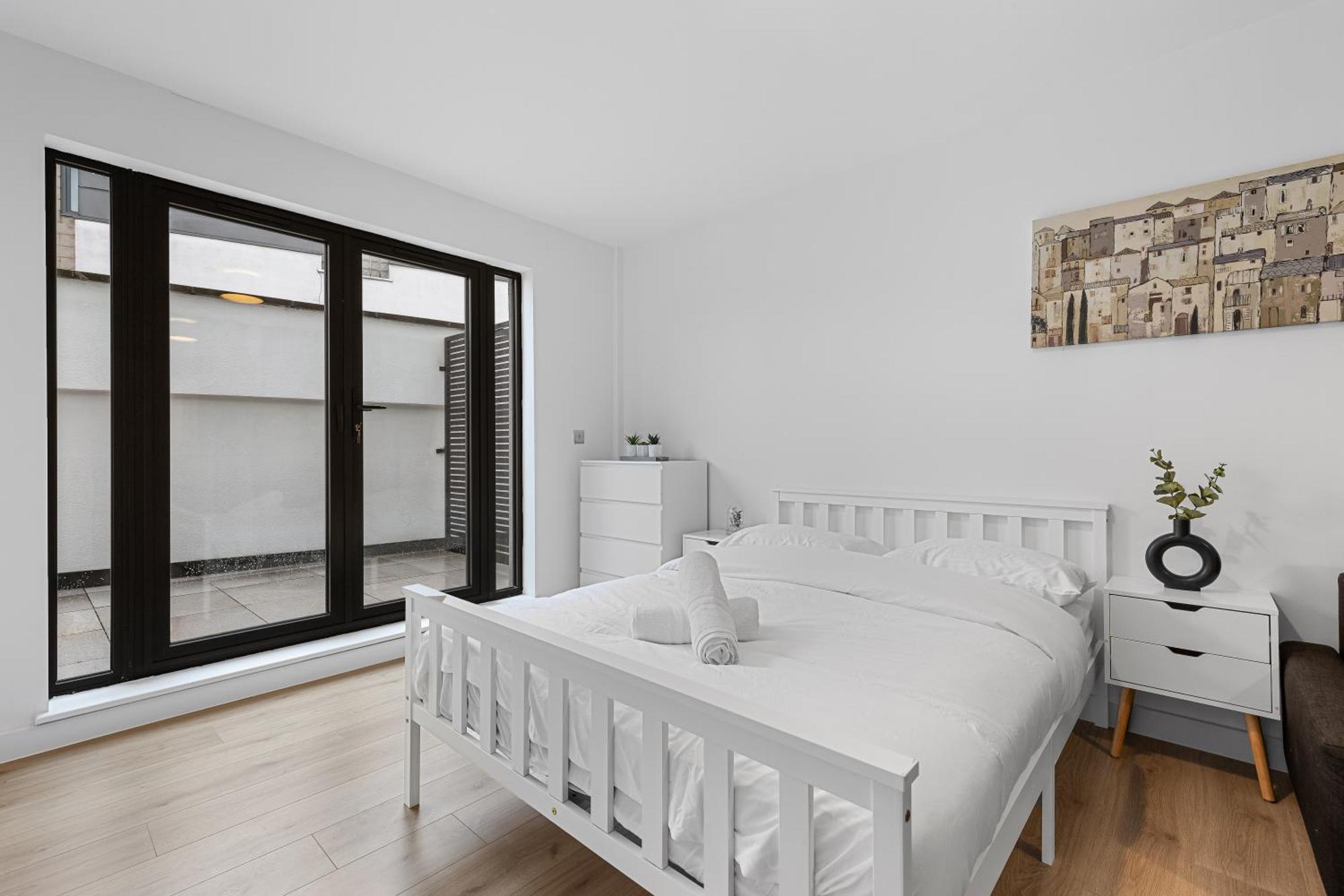 Apartment Spacious Sleep 14 1 Min From Tooting Station Mr3 *