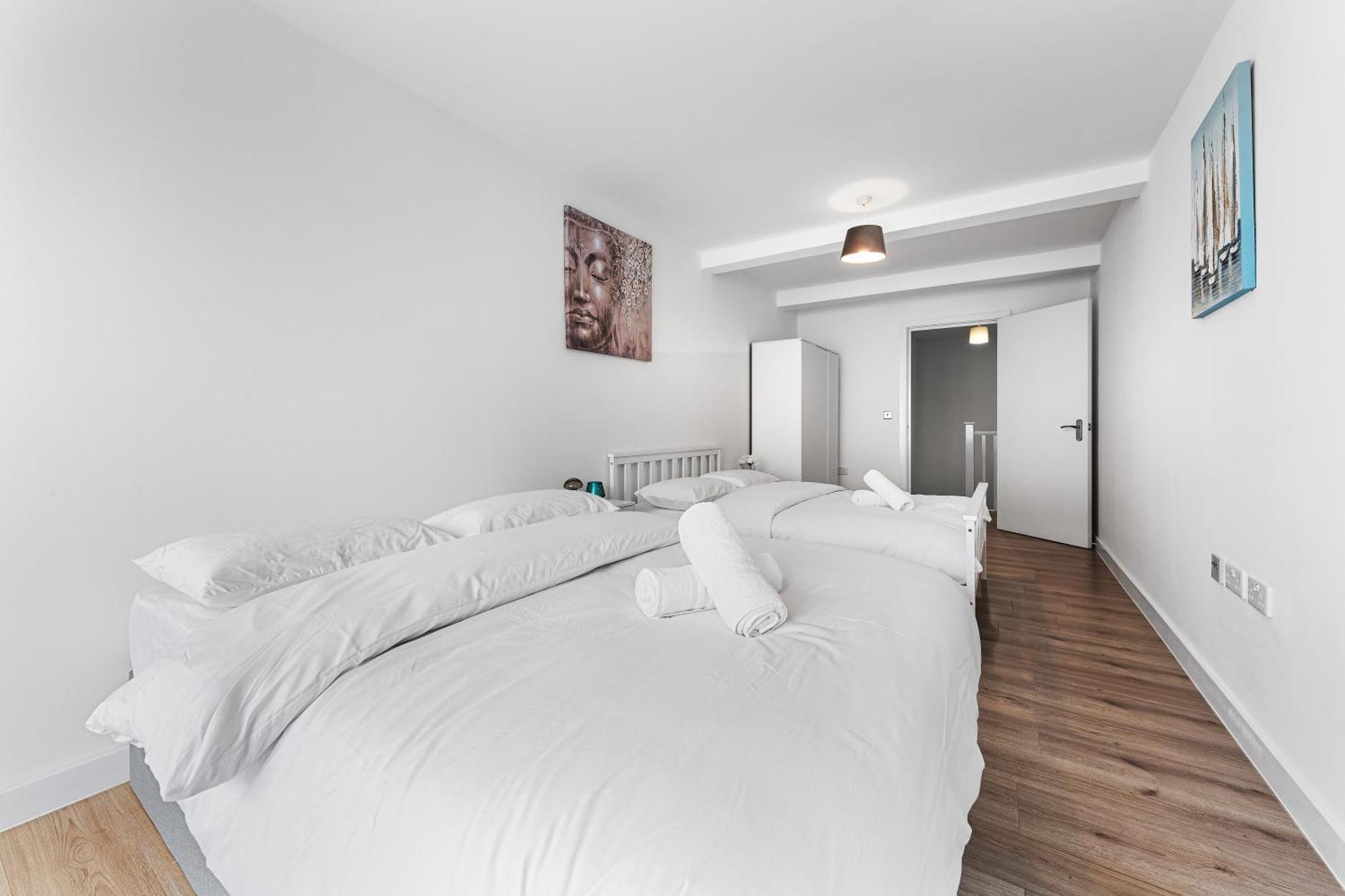 Apartamento Spacious Sleep 14 1 Min From Tooting Station Mr3