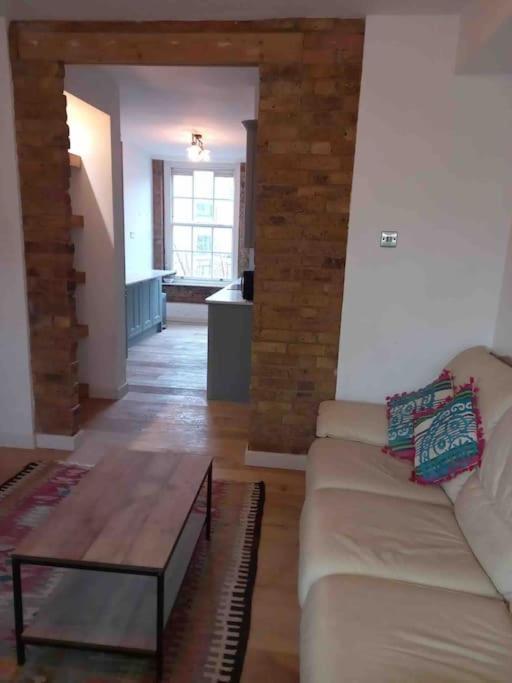 Apartment Beautiful And Spacious Flat In Central Shoreditch *