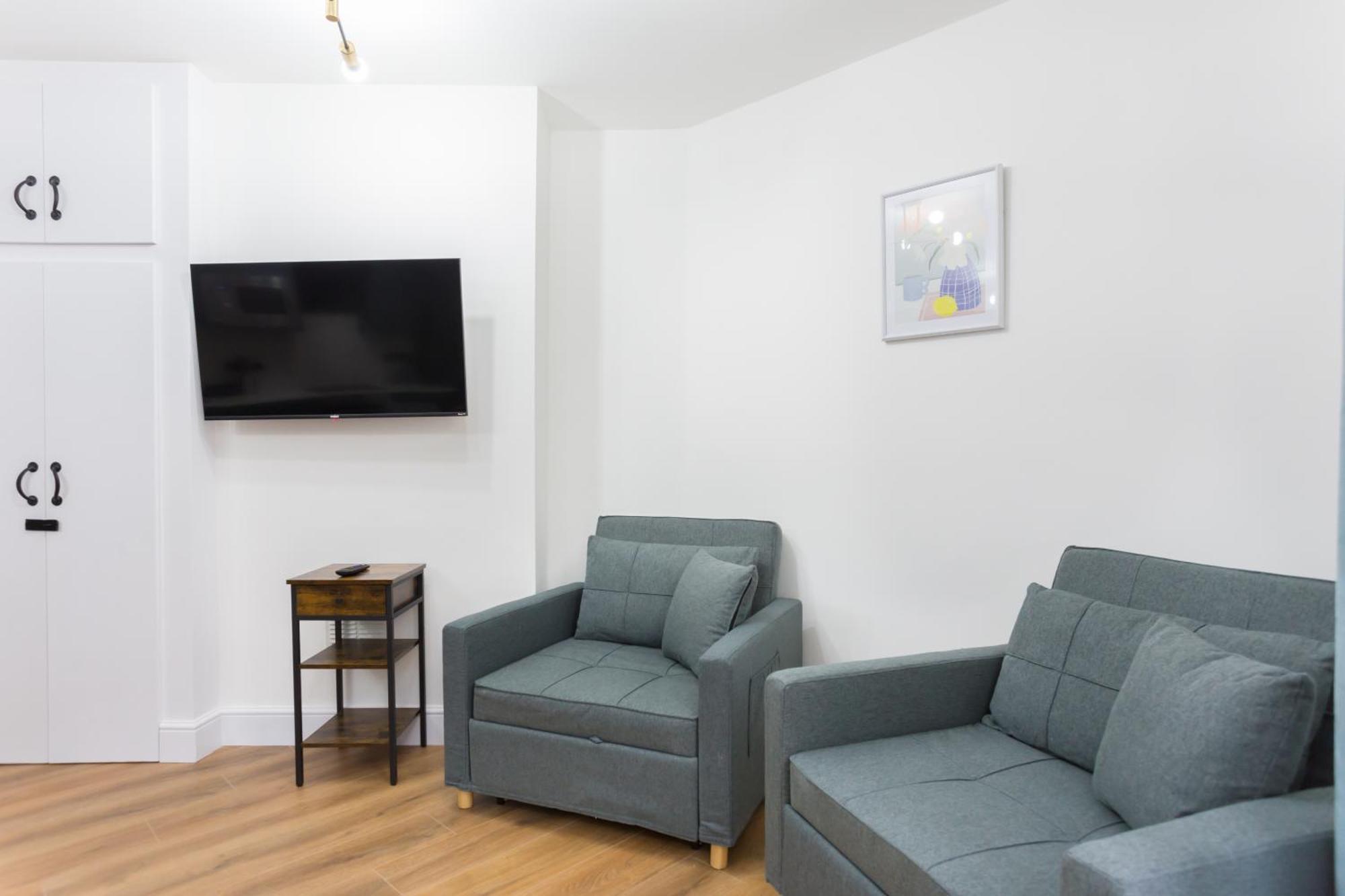 Apartamento Centre One Bedroom Next To Station, Newly Renovated