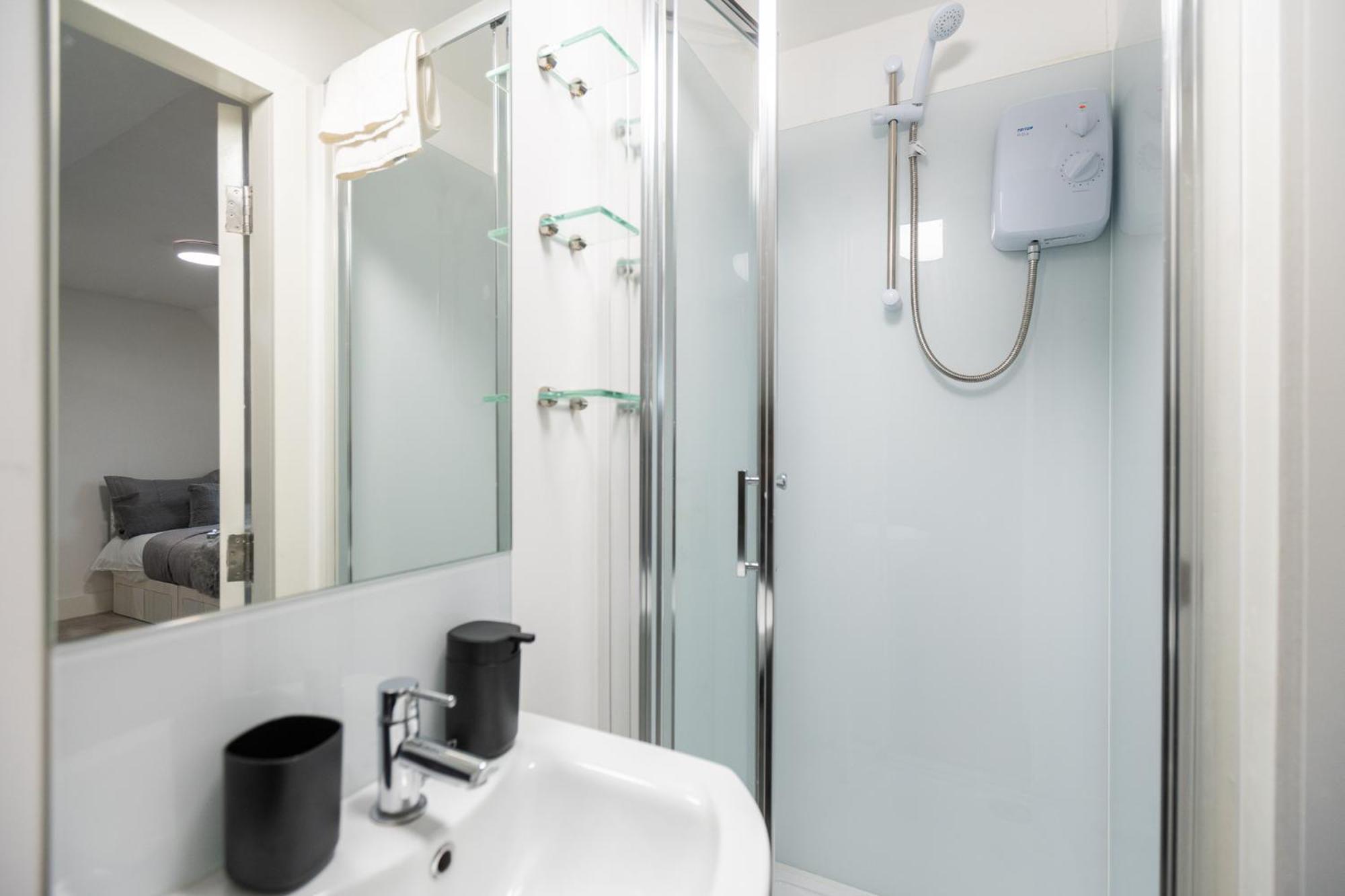 Cozy 1 Bedroom Apartment, 30 Mins To Oxford Street By Tube C London