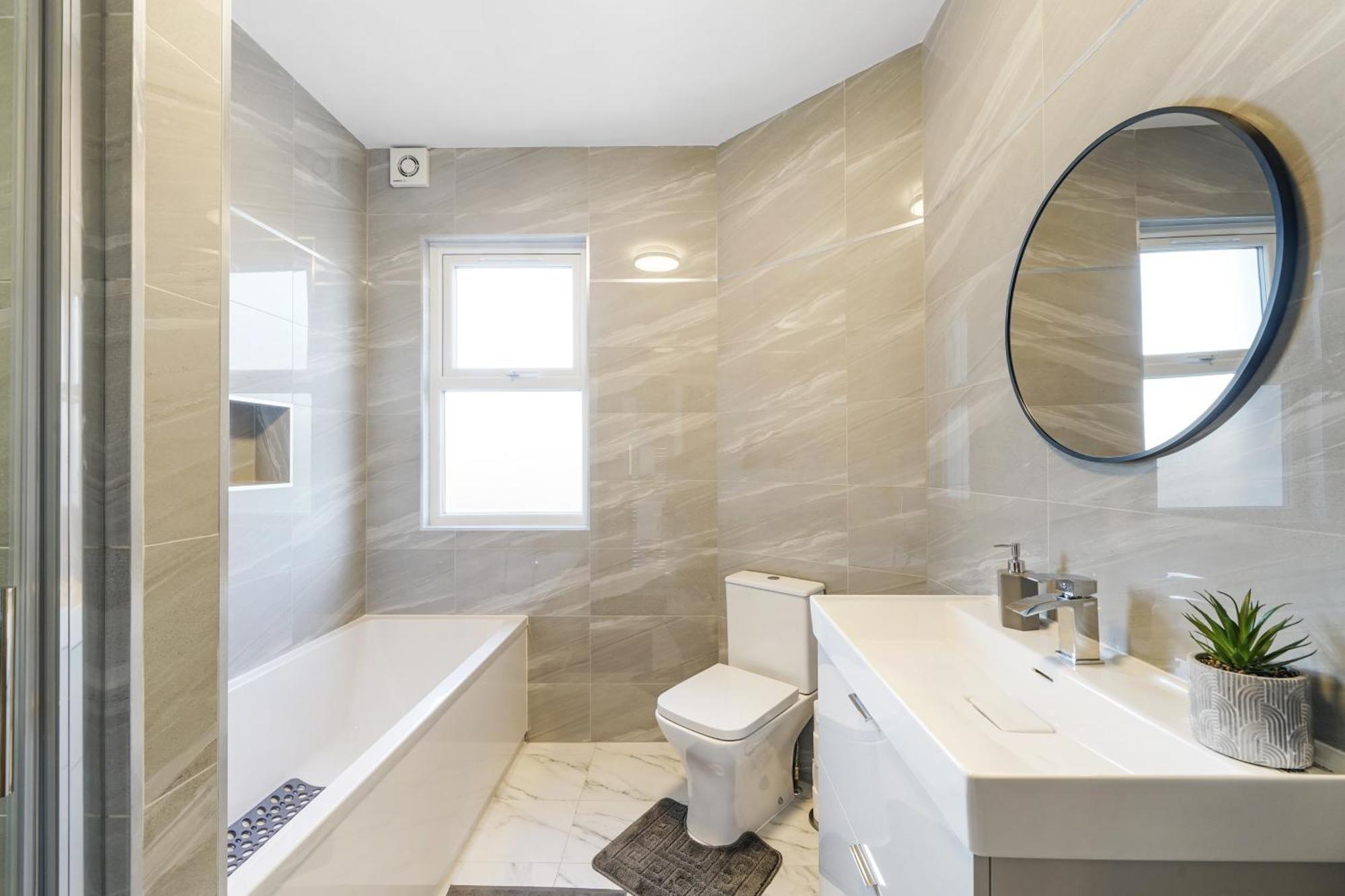 Luxurious House In Wembley - Garden Londres