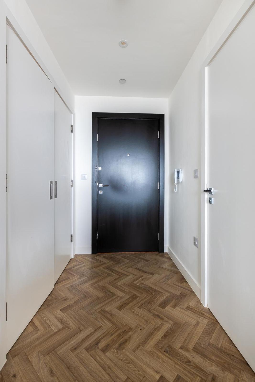 Modern 2bd Flat In Canary Wharf With And River Views Apartamento *