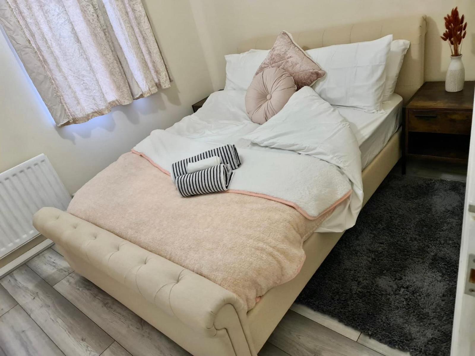 Casa de férias - Sleeps 4 - Parking - Garden - Petfriendly Londres