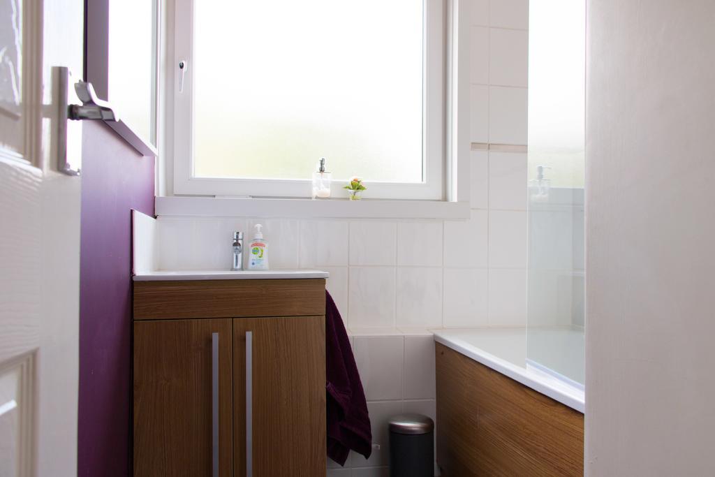 Modern Central Family-home For 6 * London