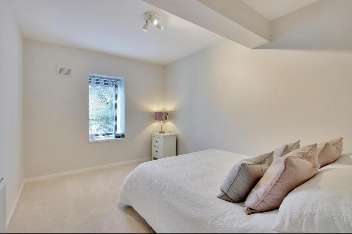 Apartamento Chic 2-bed Apartment, Free Wi-fi And Parking