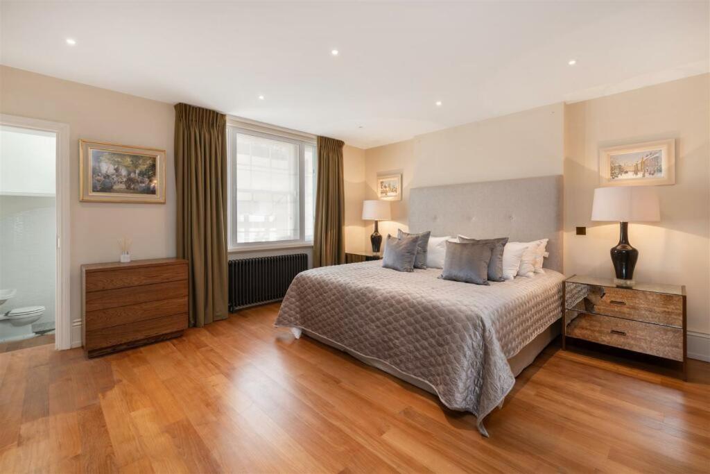 Holiday home Prestige Belgravia Royal Mansion *