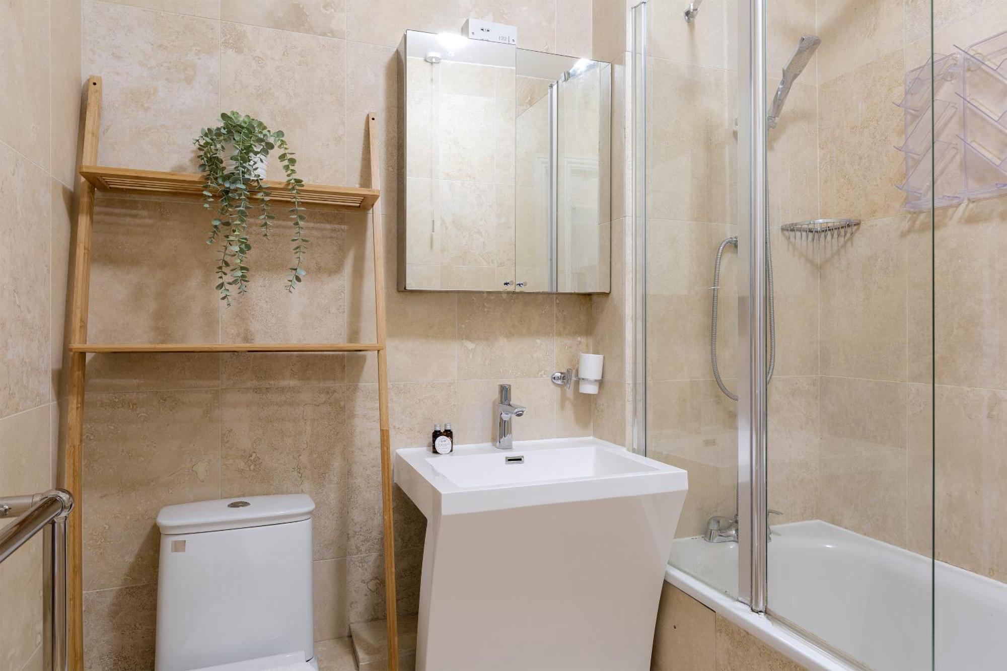 The Tower Bridge Apartment