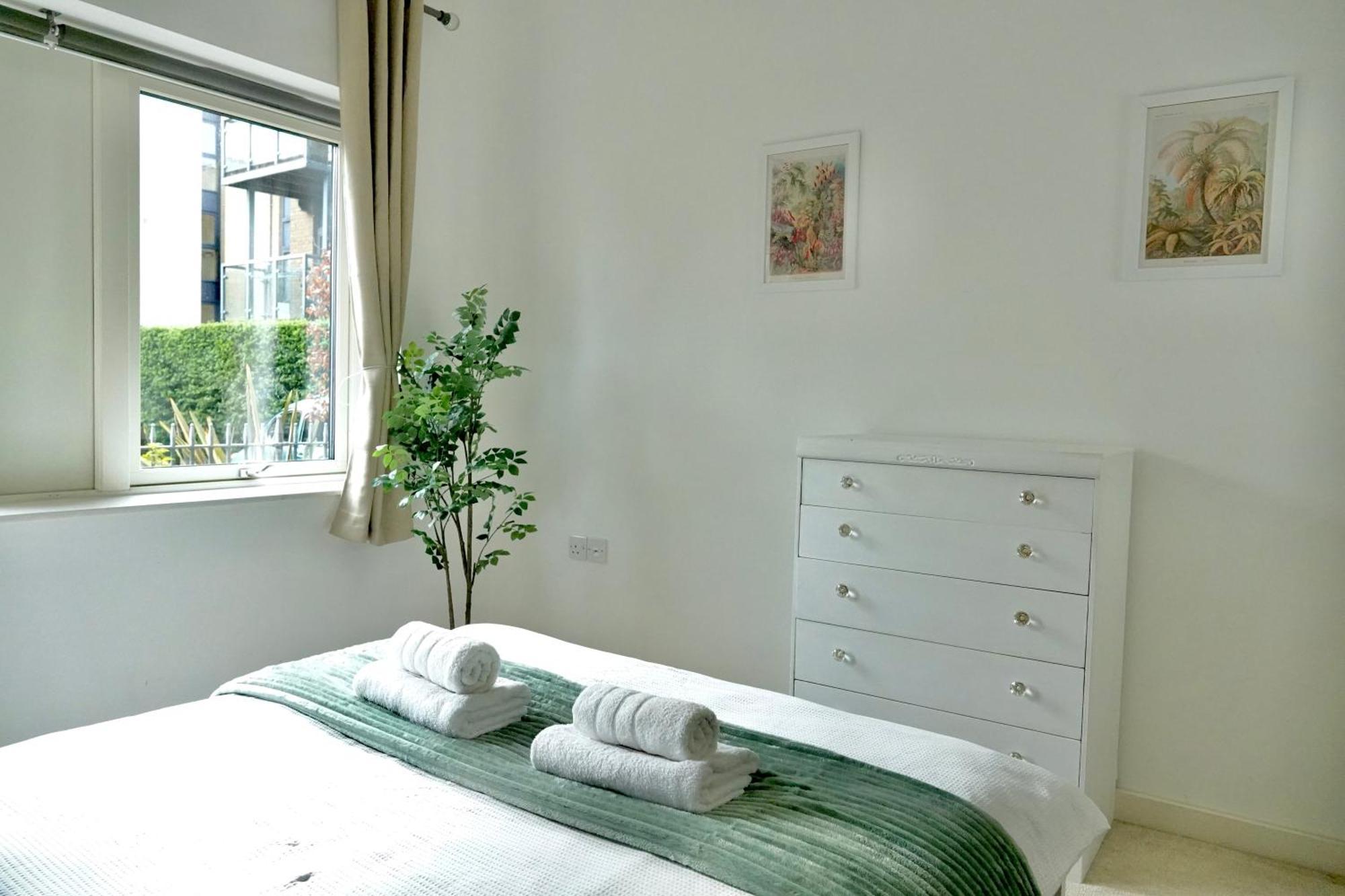 Luxury, Spacious 2 Bed Flat In Londres