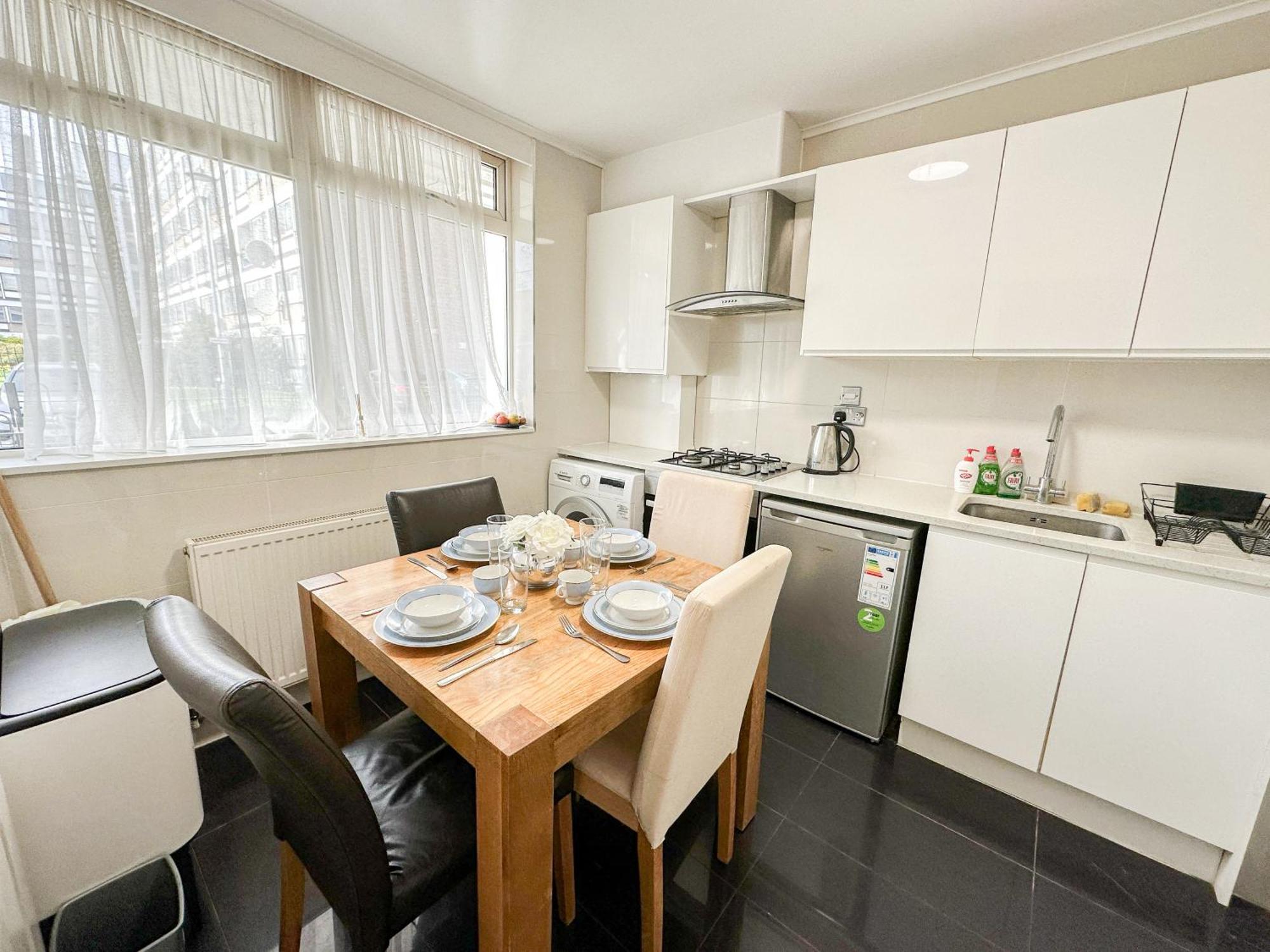 Apartment Cosy 3 Bedroom 3 Bathroom Flat With Private Garden- Maida Vale, Near Paddington *