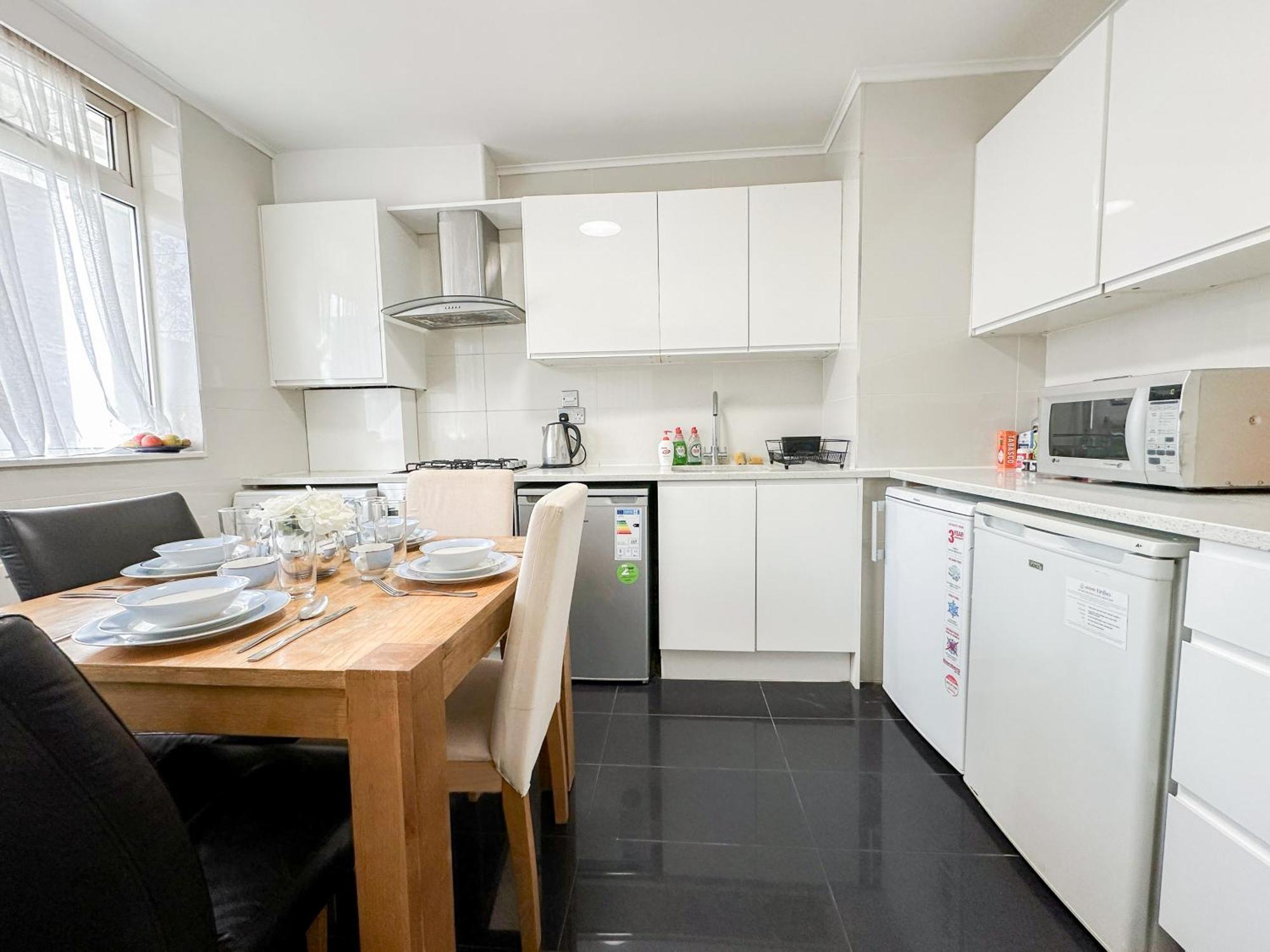 Apartment Cosy 3 Bedroom 3 Bathroom Flat With Private Garden- Maida Vale, Near Paddington *