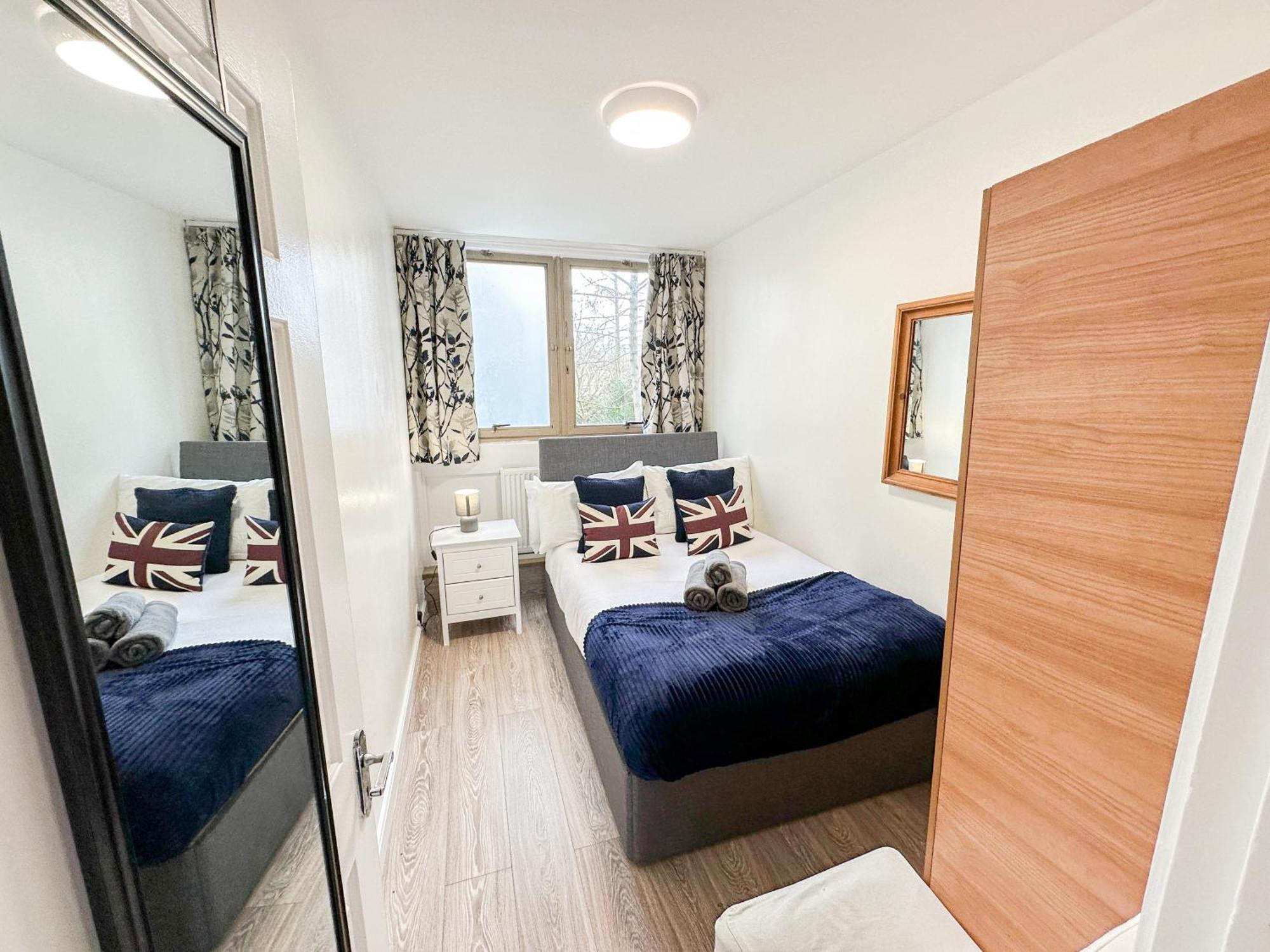 Cosy 3 Bedroom 3 Bathroom Flat With Private Garden- Maida Vale, Near Paddington Apartment *