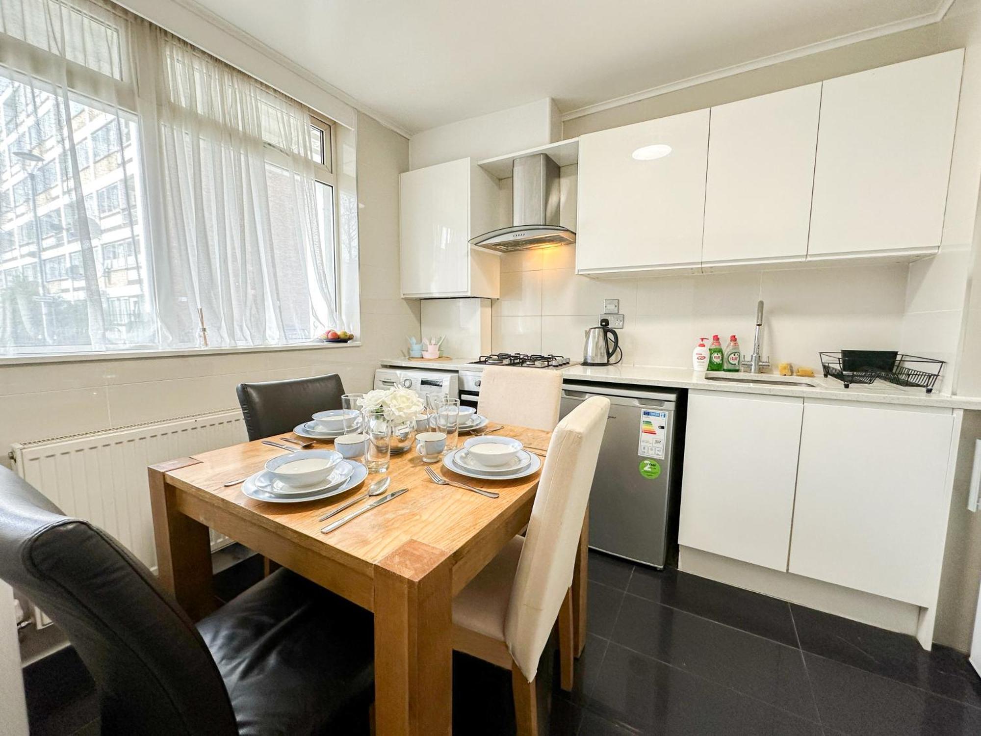 Apartment Cosy 3 Bedroom 3 Bathroom Flat With Private Garden- Maida Vale, Near Paddington London