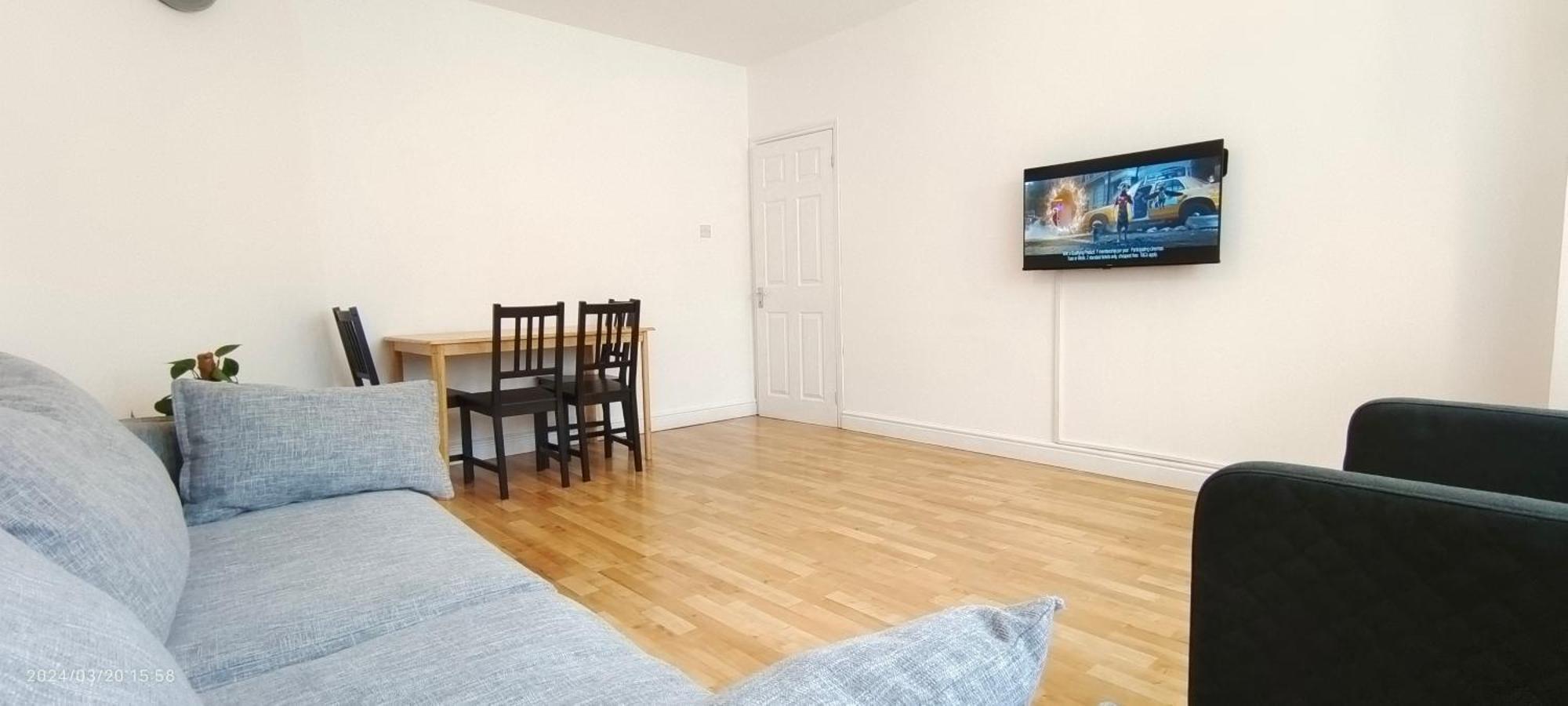 Casa de férias Maple House Near Wembley Stadium *