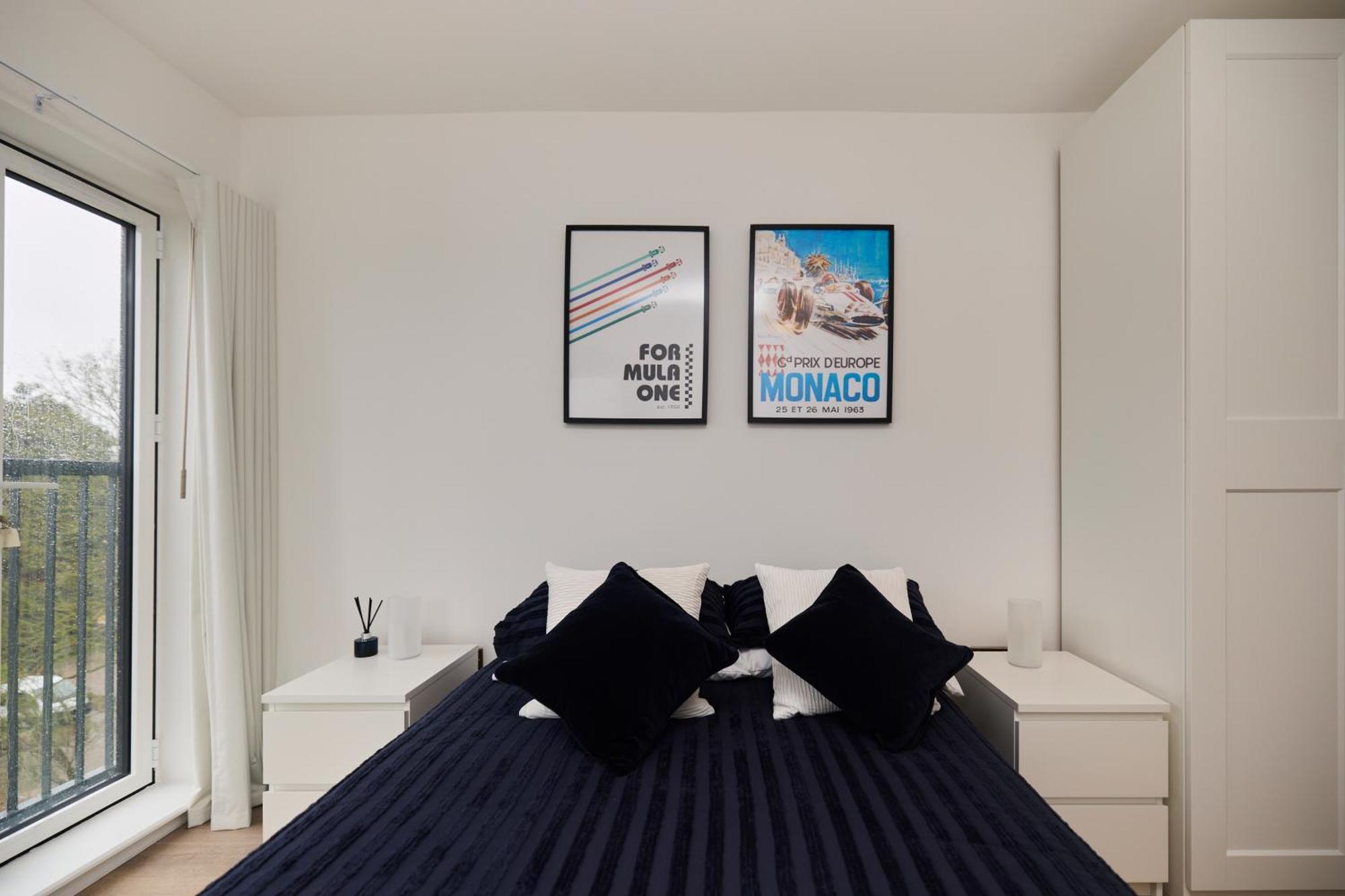 The Wembley Park Arms - Modern 2bdr Flat With Parking + Balcony Apartment *
