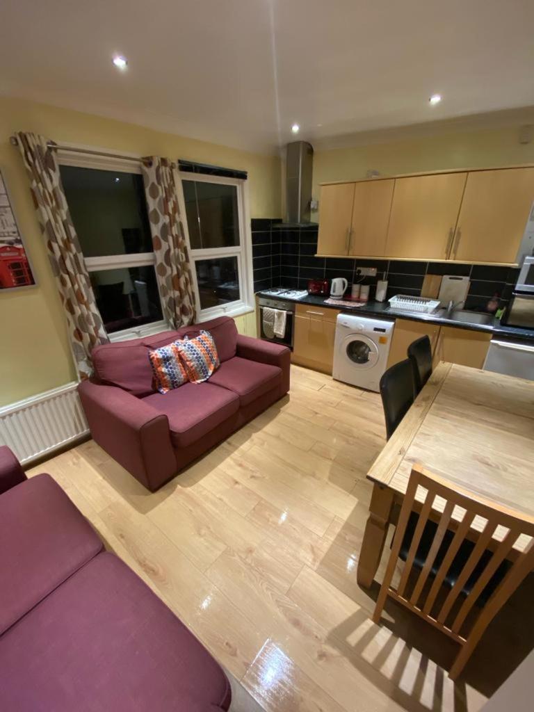 Large 6 Bedroom House - Fortescue *