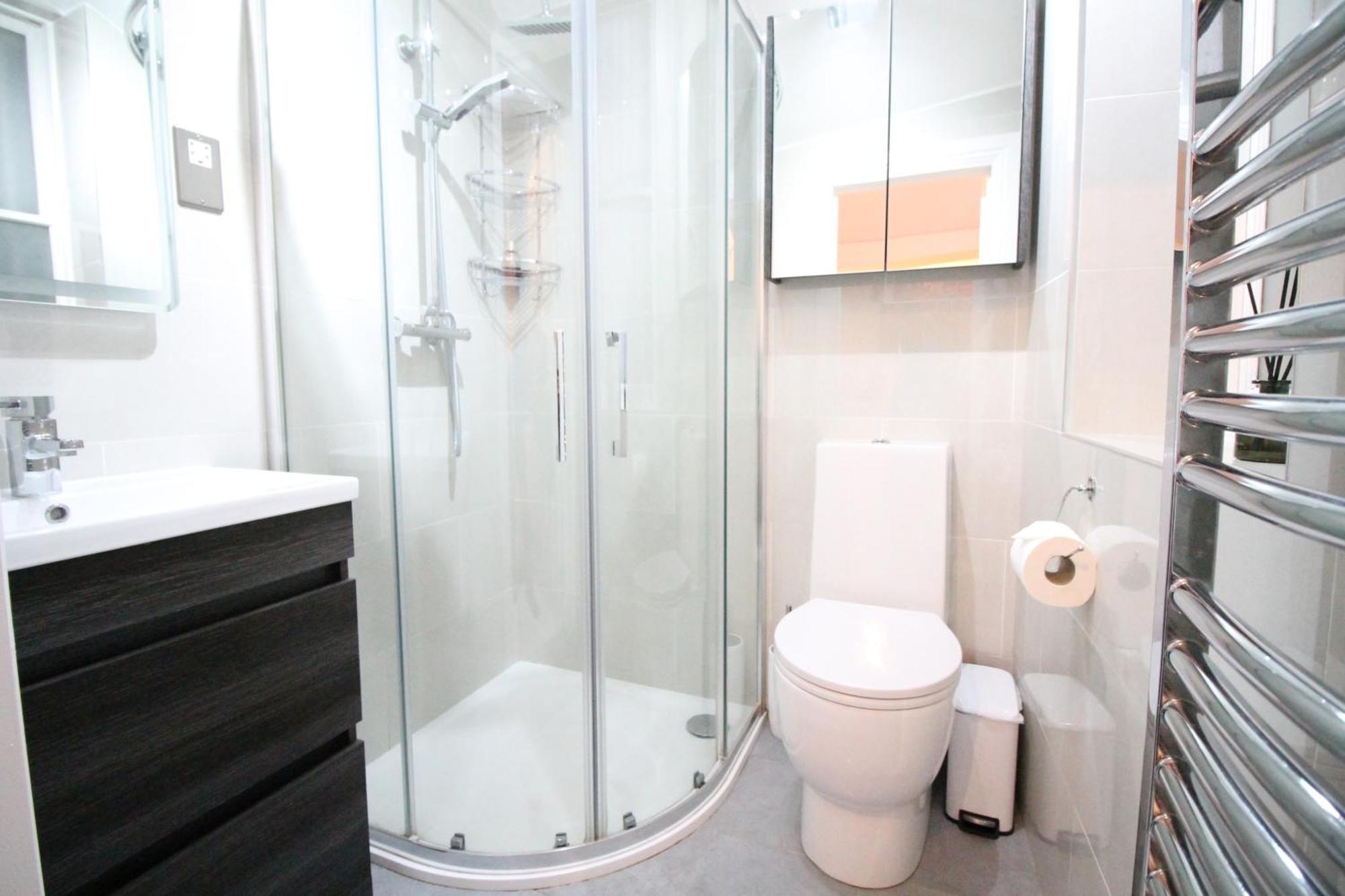 Apartment Trendy 2bedroom And 2 Bathroom Flat, Quiet Nottinghill Street *