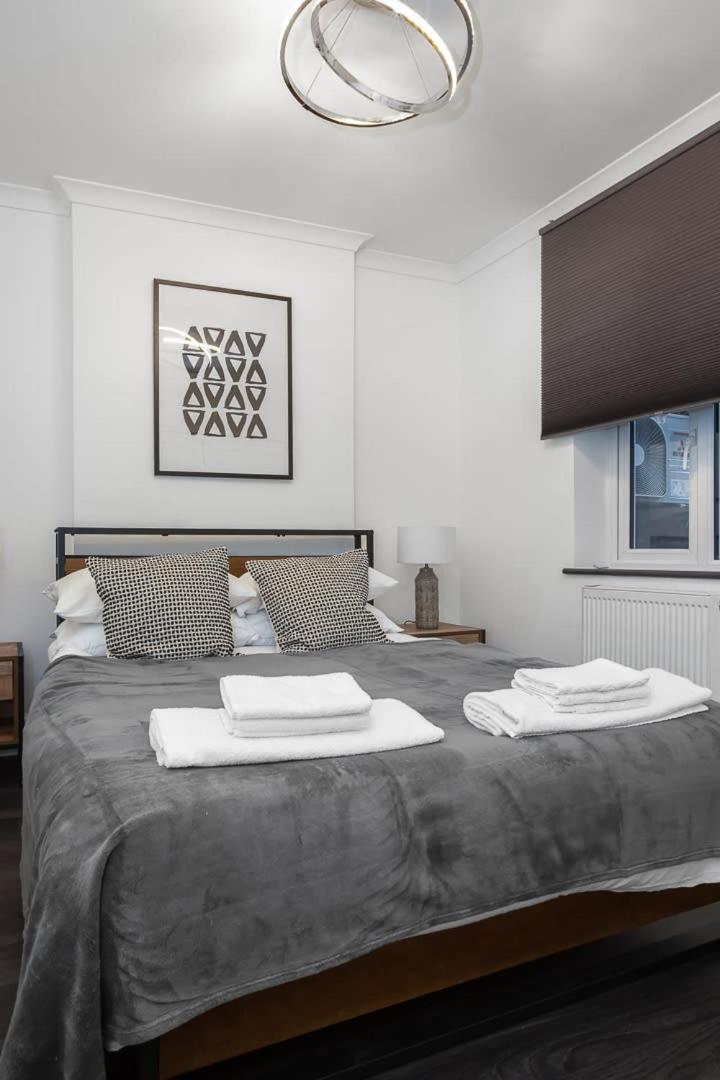 Modern 2 Bed In Prime Camden Sleeps 6 Apartment *