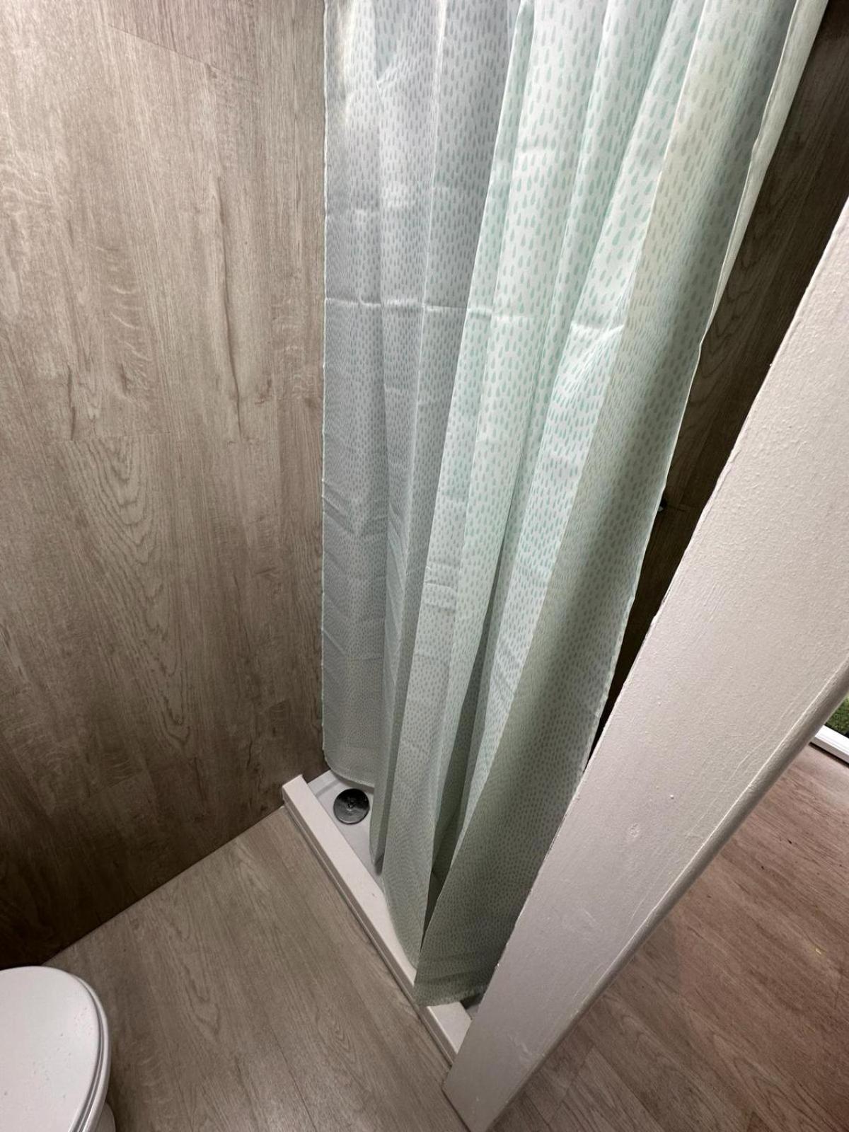 Single Ensuite
