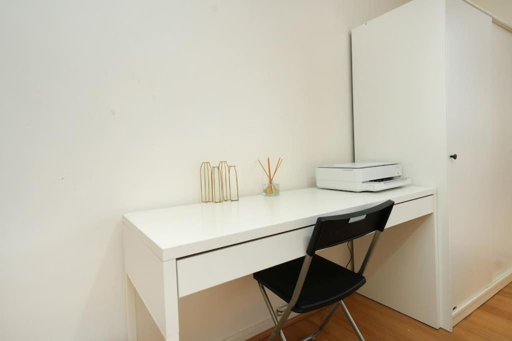 Apartment Oasis Flat With High-speed Broadband And Free Parking *