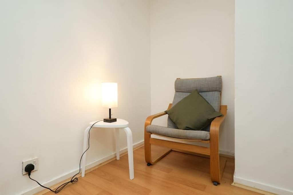 Oasis Flat With High-speed Broadband And Free Parking * London