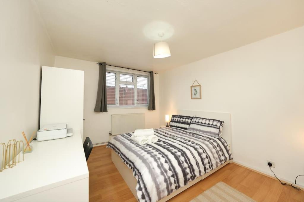 Oasis Flat With High-speed Broadband And Free Parking