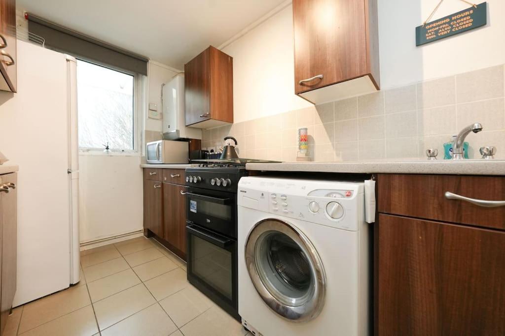 Oasis Flat With High-speed Broadband And Free Parking *