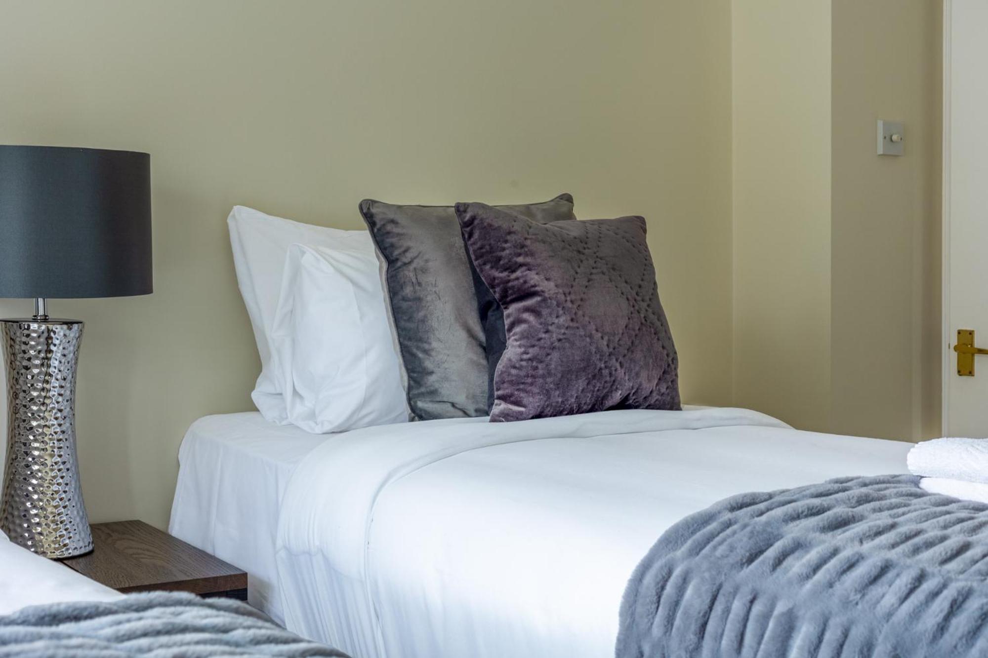 Lovely 2br In Peaceful Hampstead, Nw *