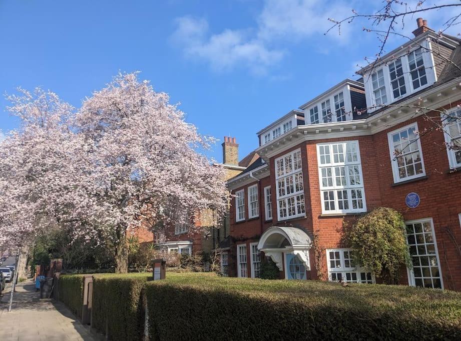 Lovely 2br In Peaceful Hampstead, Nw * London