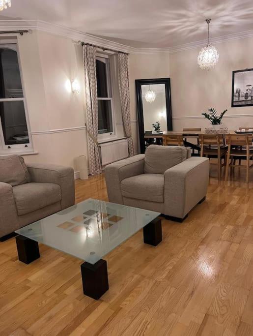 Luxury 3 Bedroom, 3 Bath By Oxford St & Soho Apartamento Londres