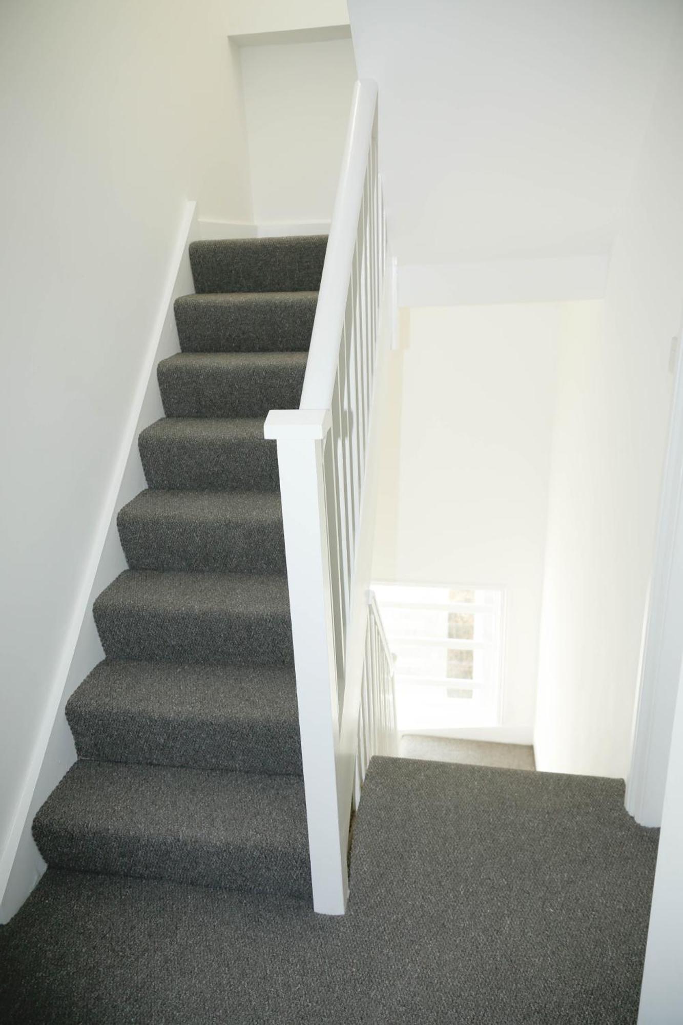 Luxury In Camden Town Near Shops, Cafes, Bars & Metro With Shared Bathrooms Homestay *