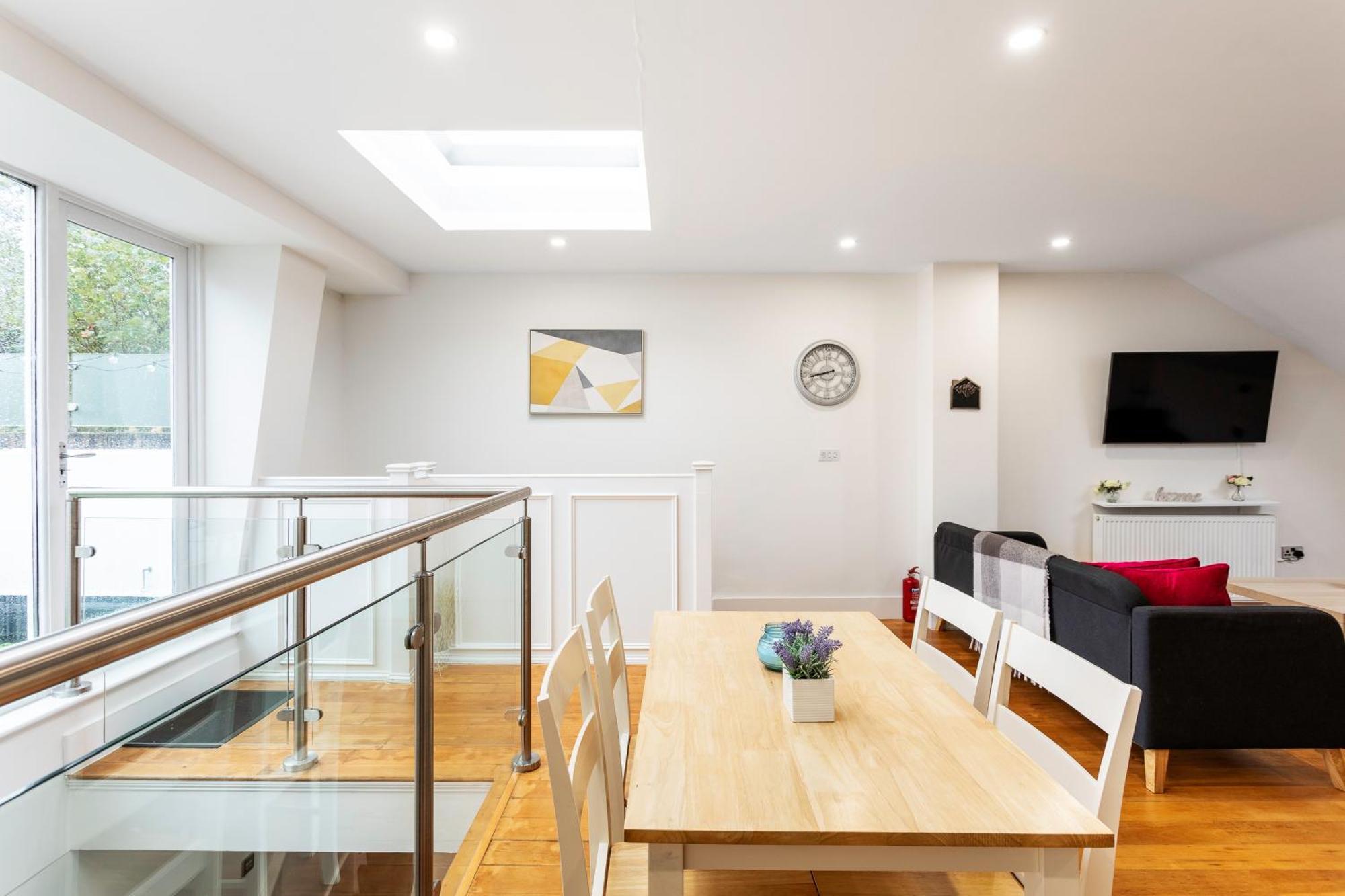 St Johns Hill Penthouse Apartment