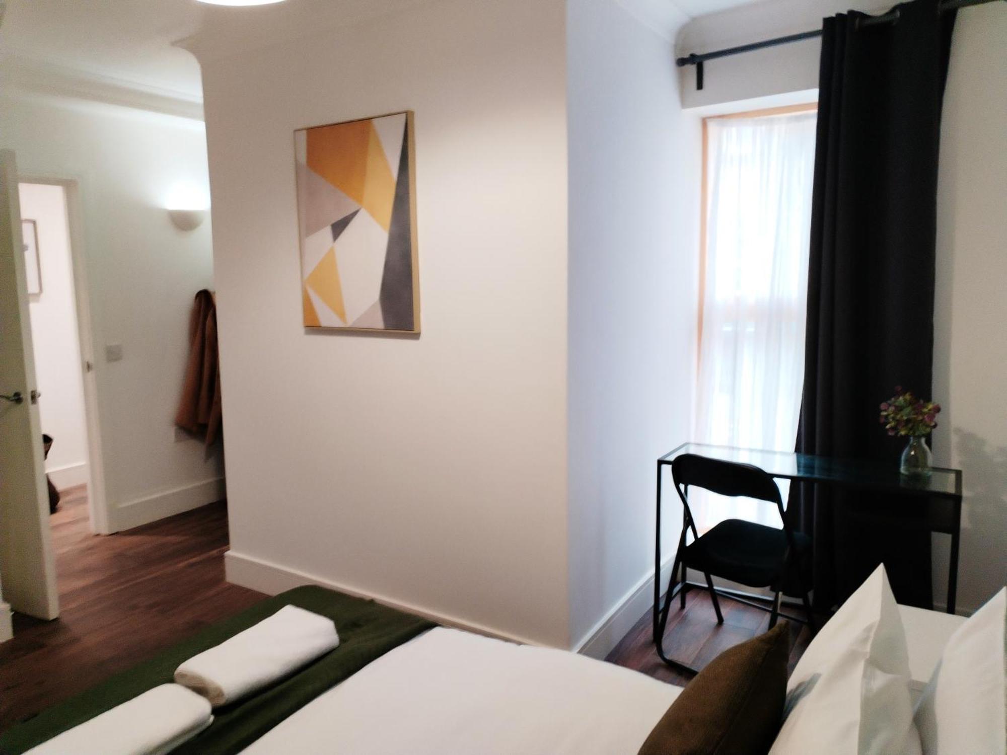Luxury Near Centre, Near Train Station, E1 London