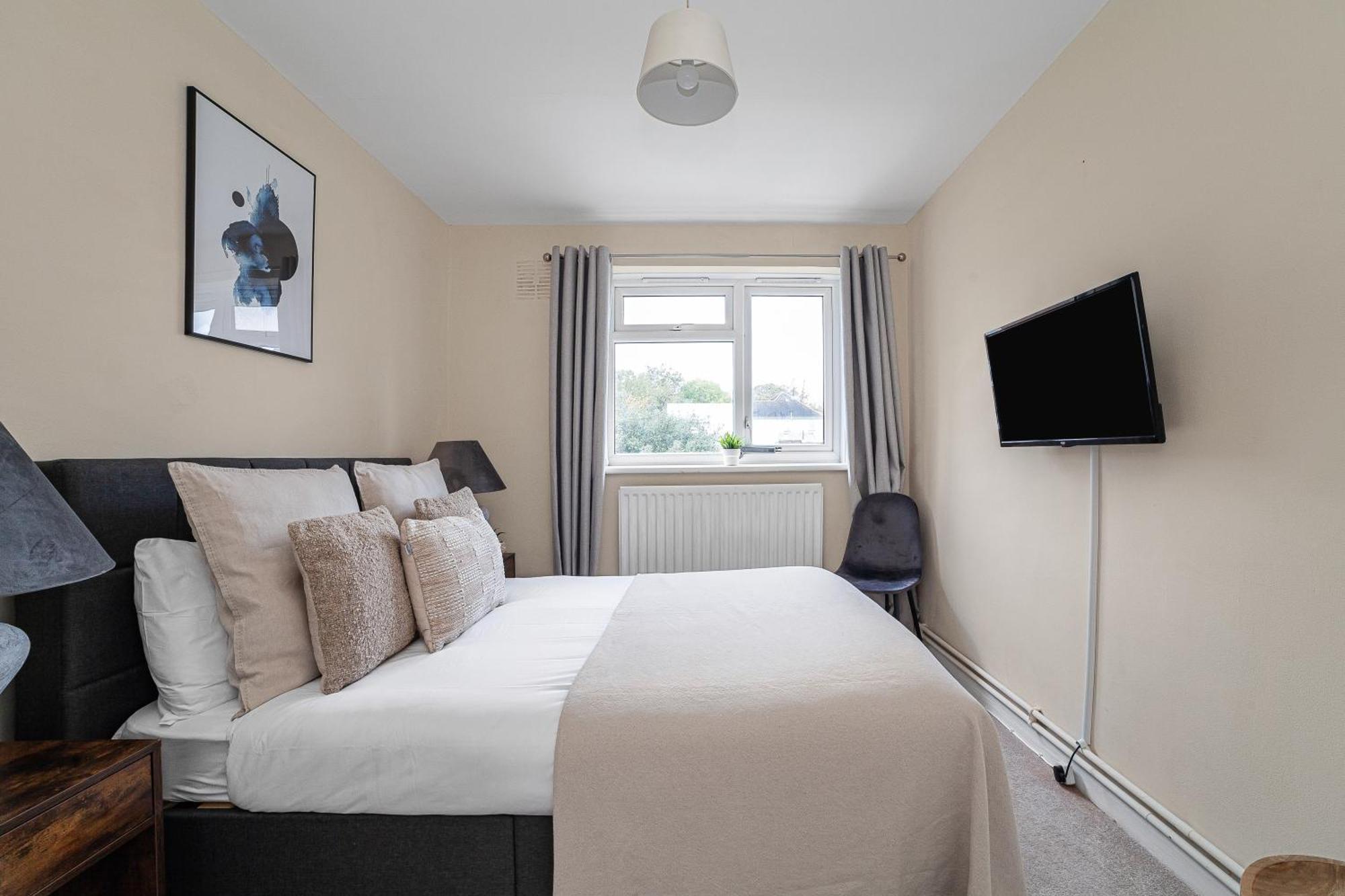 The Wimbledon Park Luxury * London
