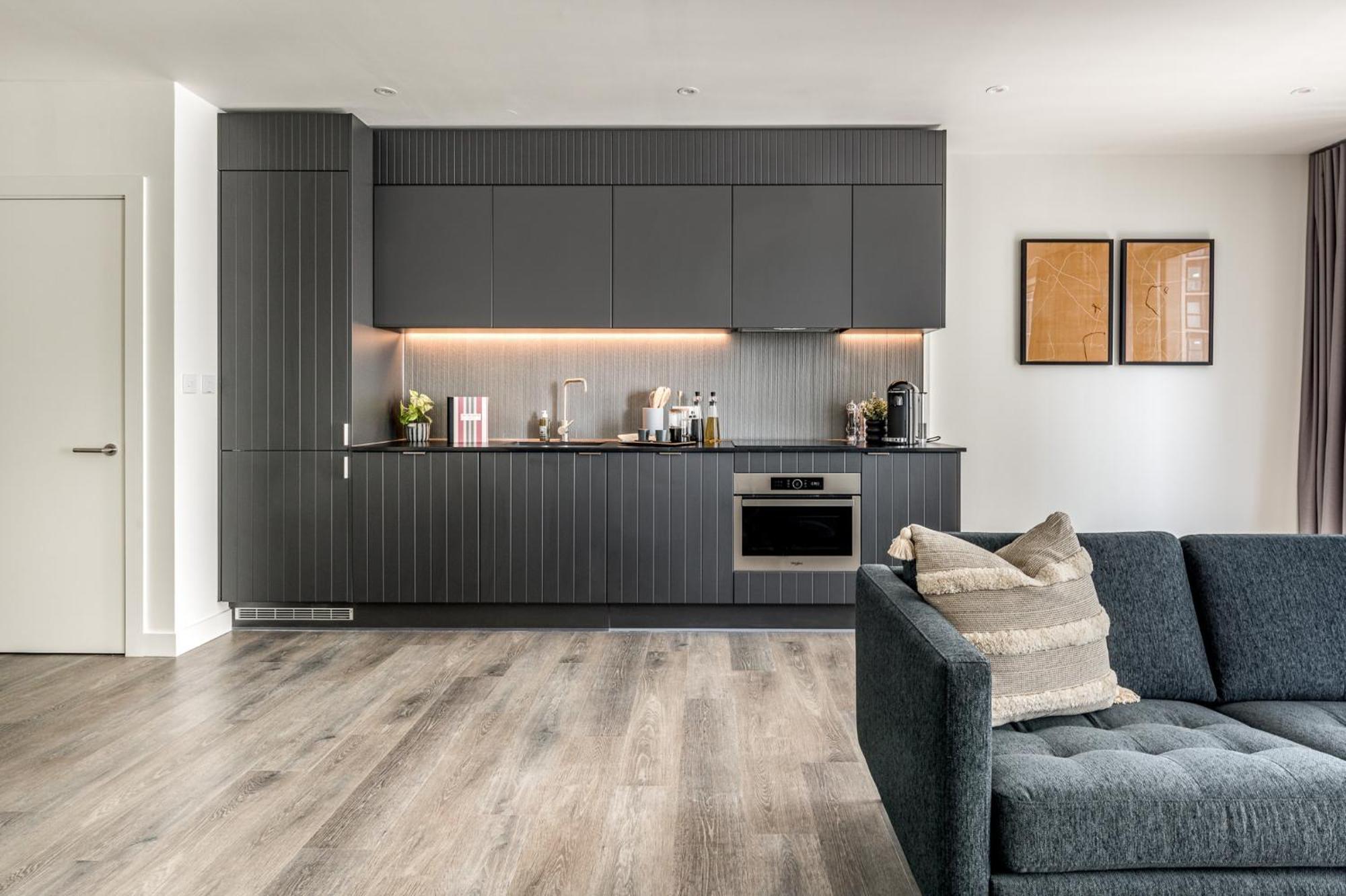 Urban Rest Stratford Apartment *