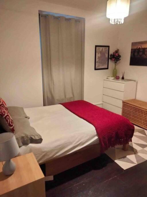 Apartment Spacious Flat In West Kensington London