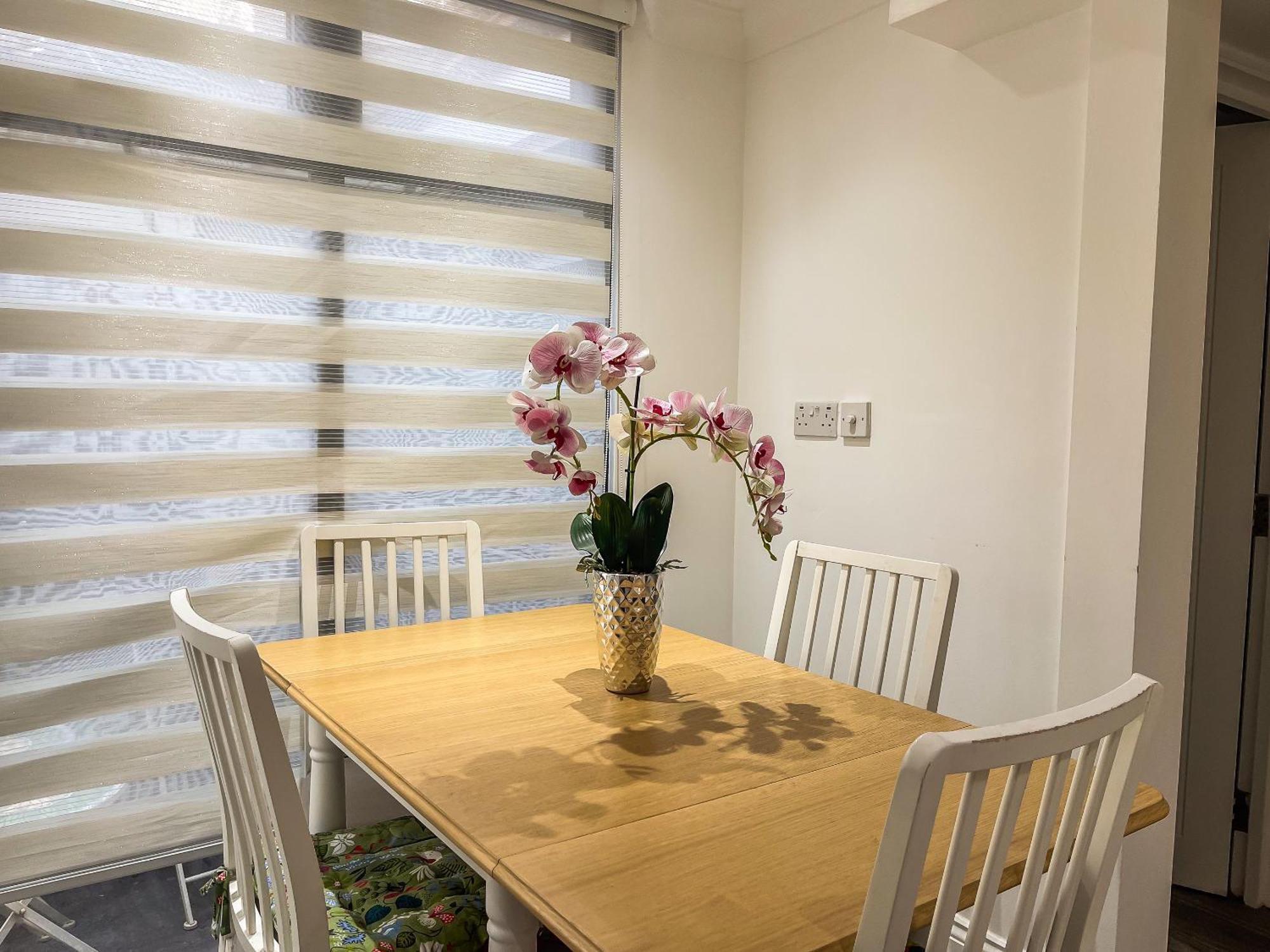 1 Bedroom Flat With Whirlpool Bath * London