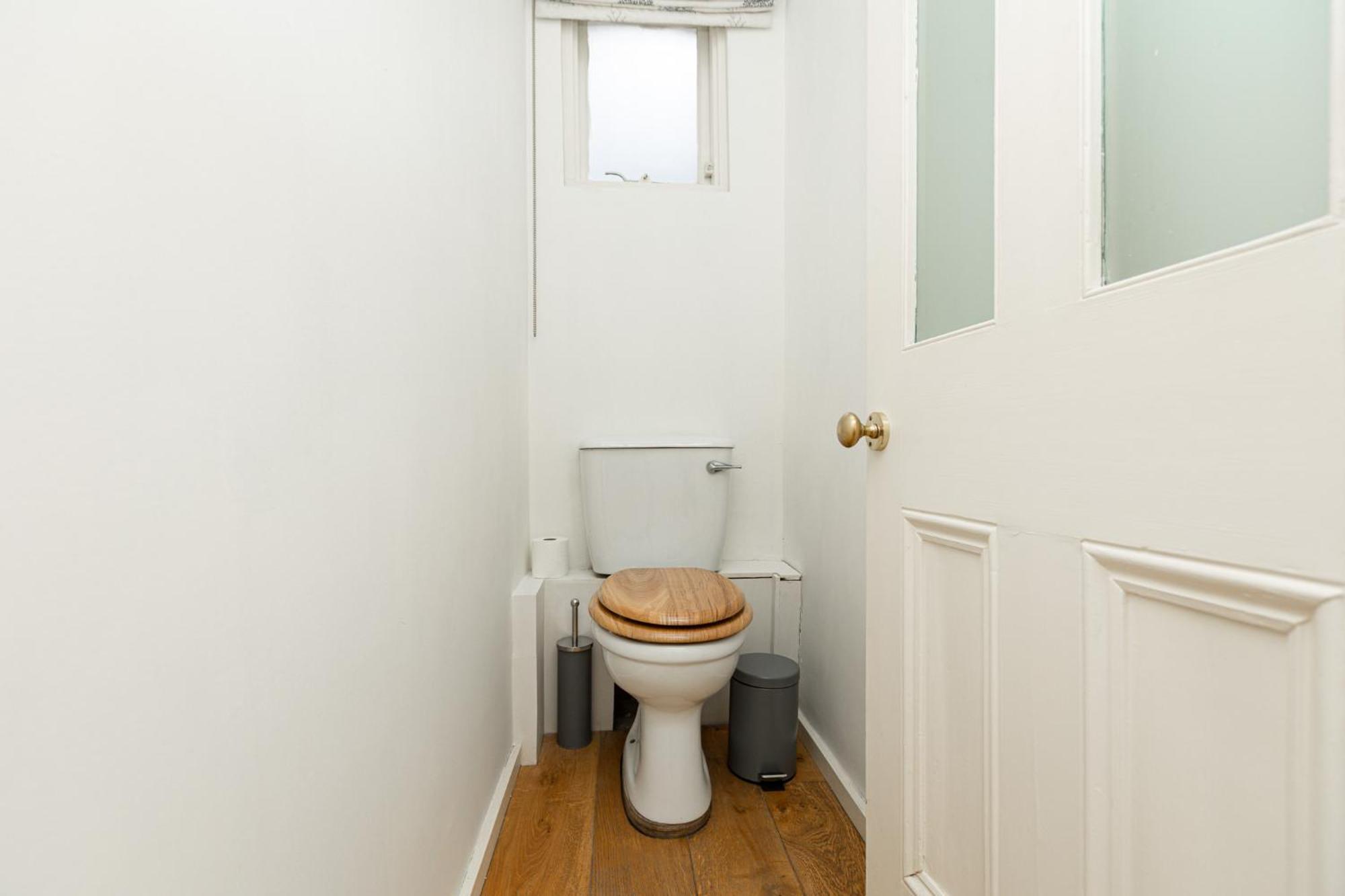 Charming 4 Bed Victorian House In Clapham Old Town * London
