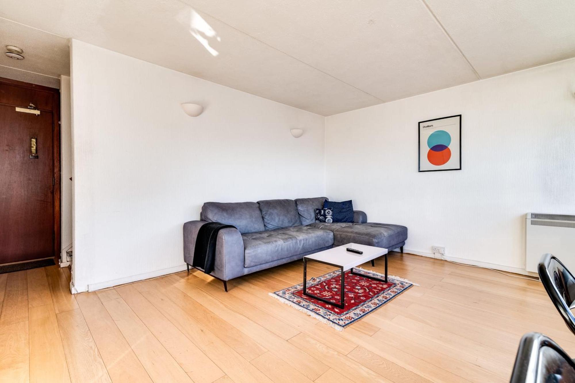 Cosy Battersea Flat London