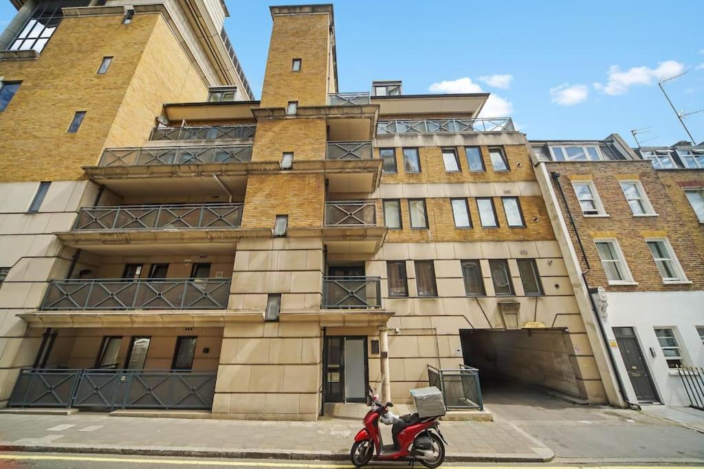 Stunning 4-bed Apartamento