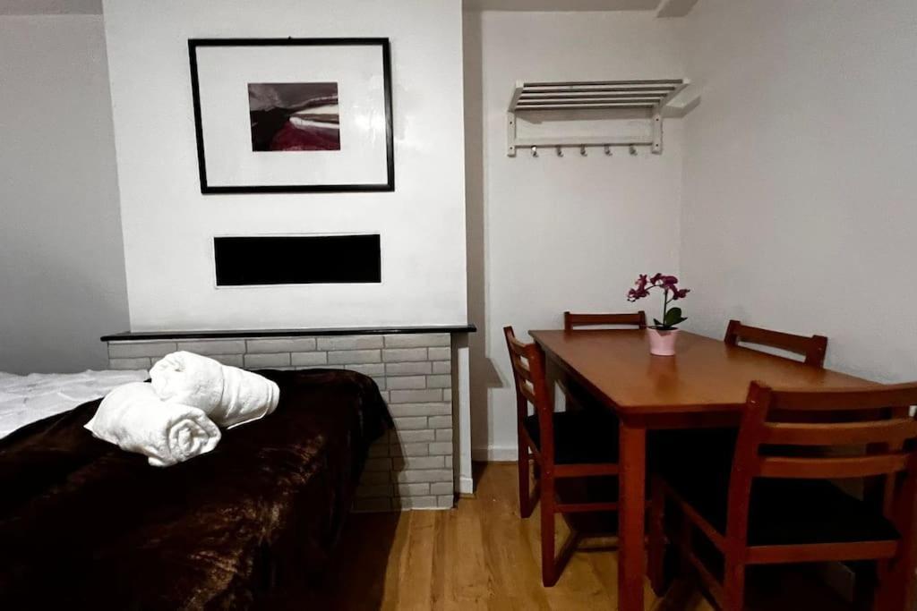 Gatesden Guest house
