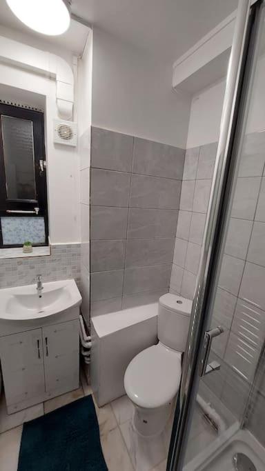 Gatesden Guest house London